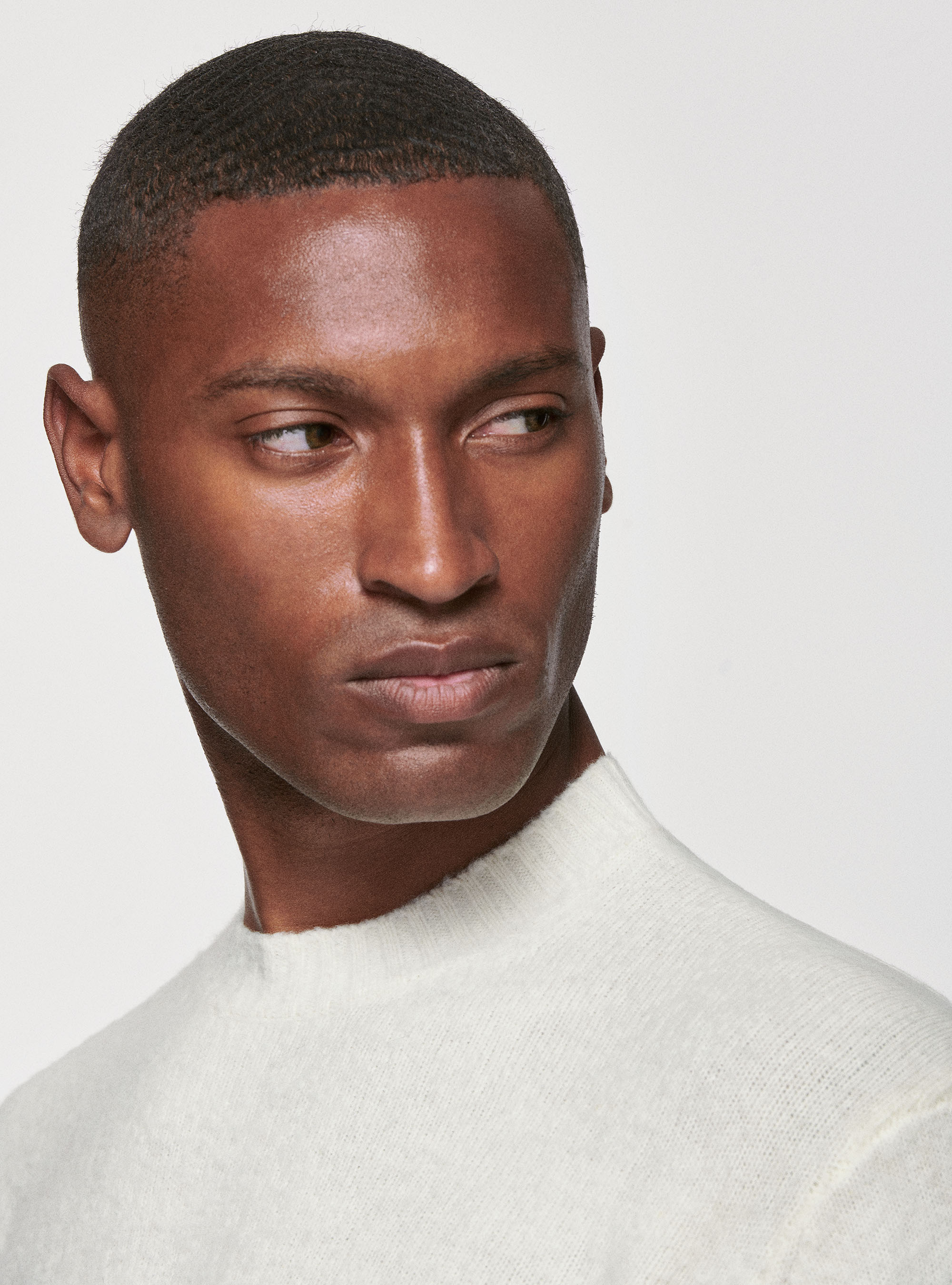 Maglia girocollo in lana brushed, BIANCO