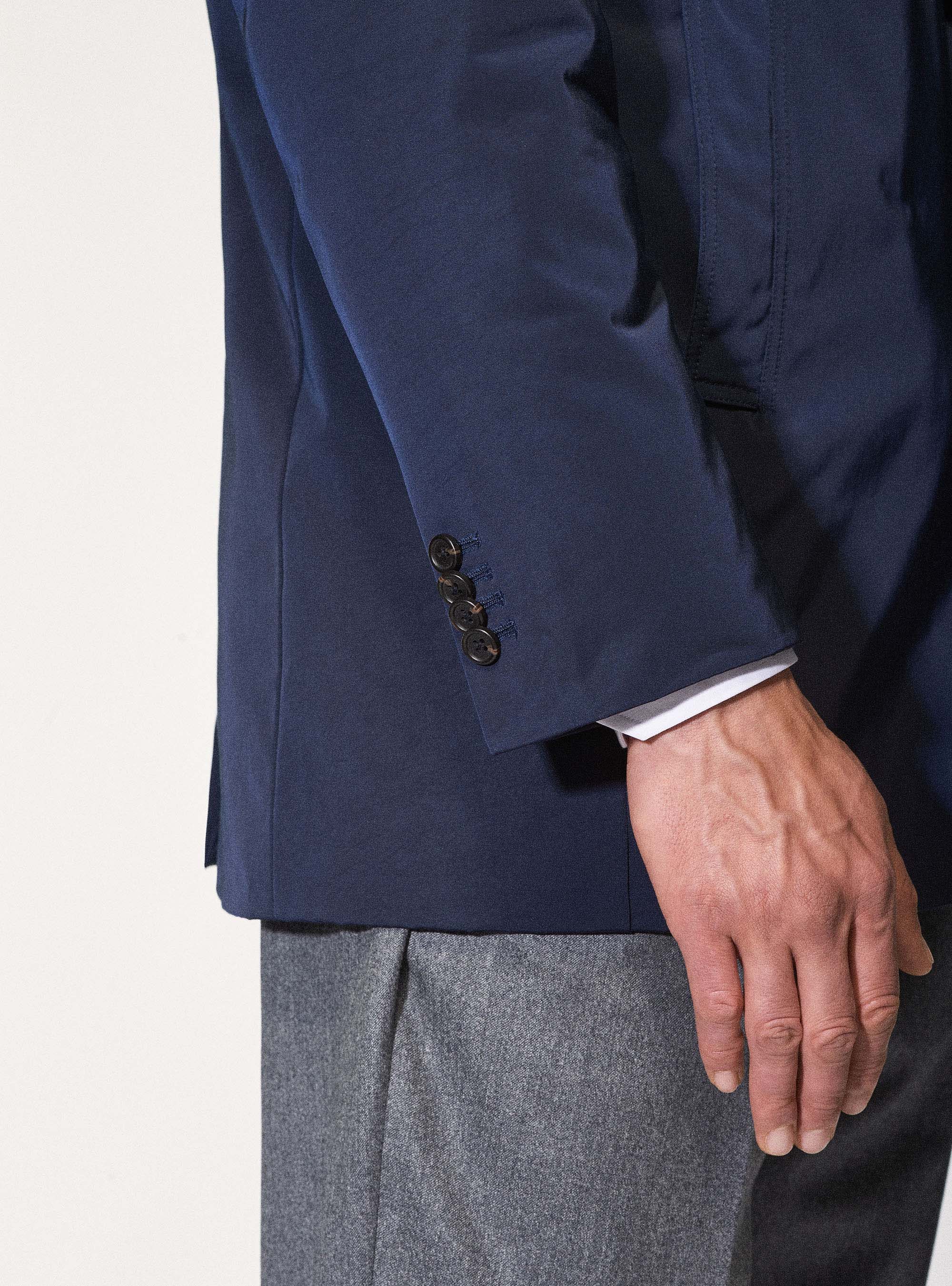 Impermeabile imbottito in tessuto tecnico con pettorina, BLU NAVY