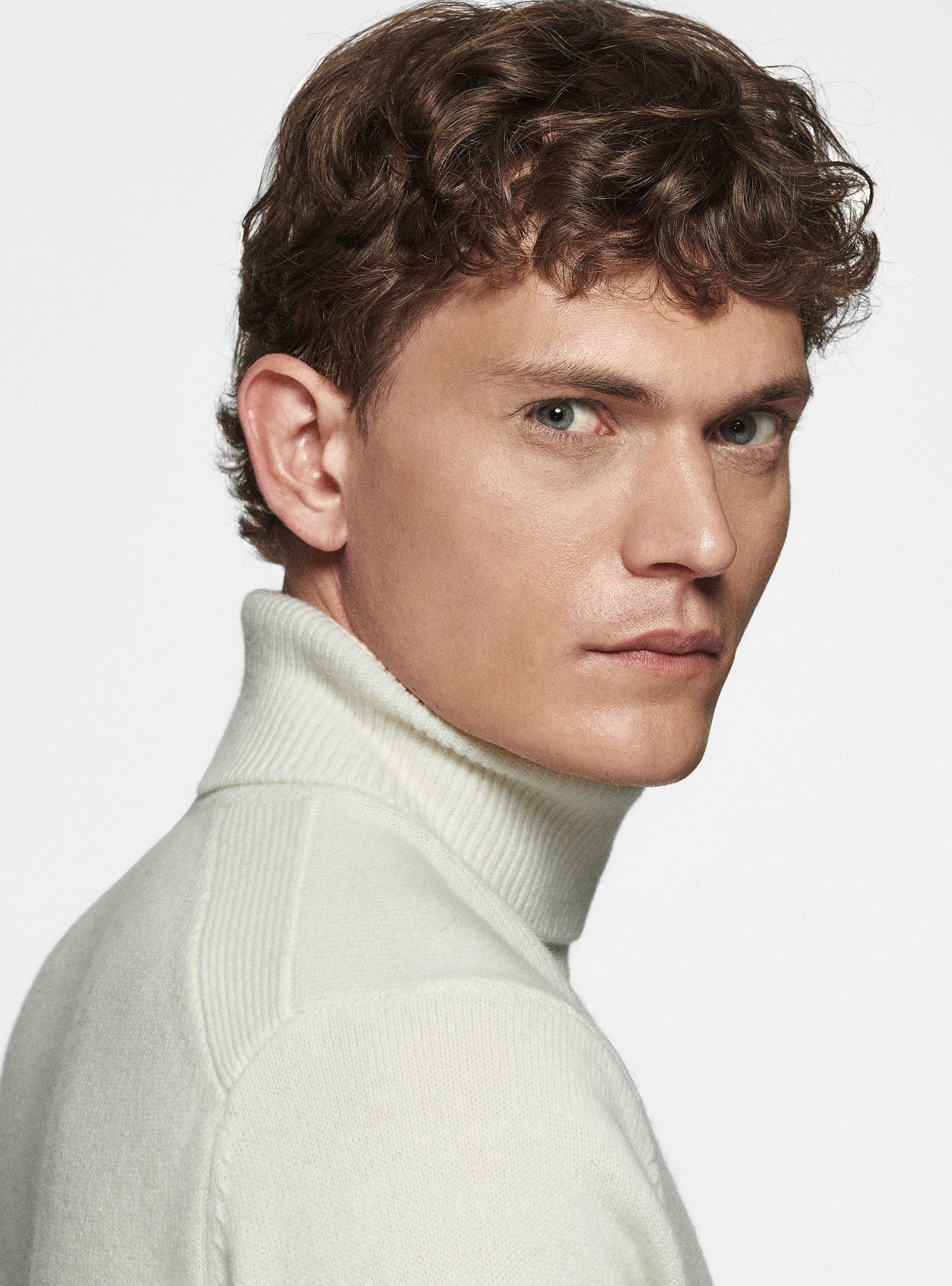 Rollkragenpullover aus Merinowolle, BIANCO 0099C