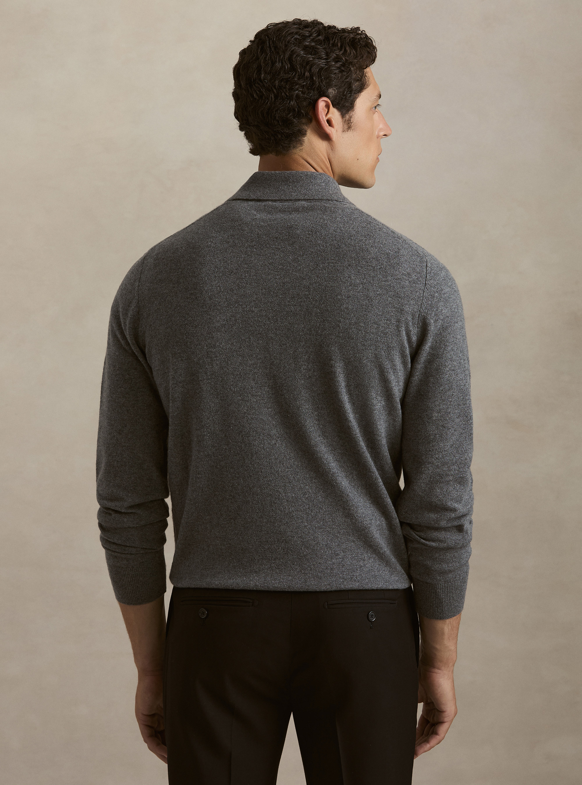 Lang&auml;rmliges Polohemd aus reinem Kaschmir, GRIGIO SCURO 0125C