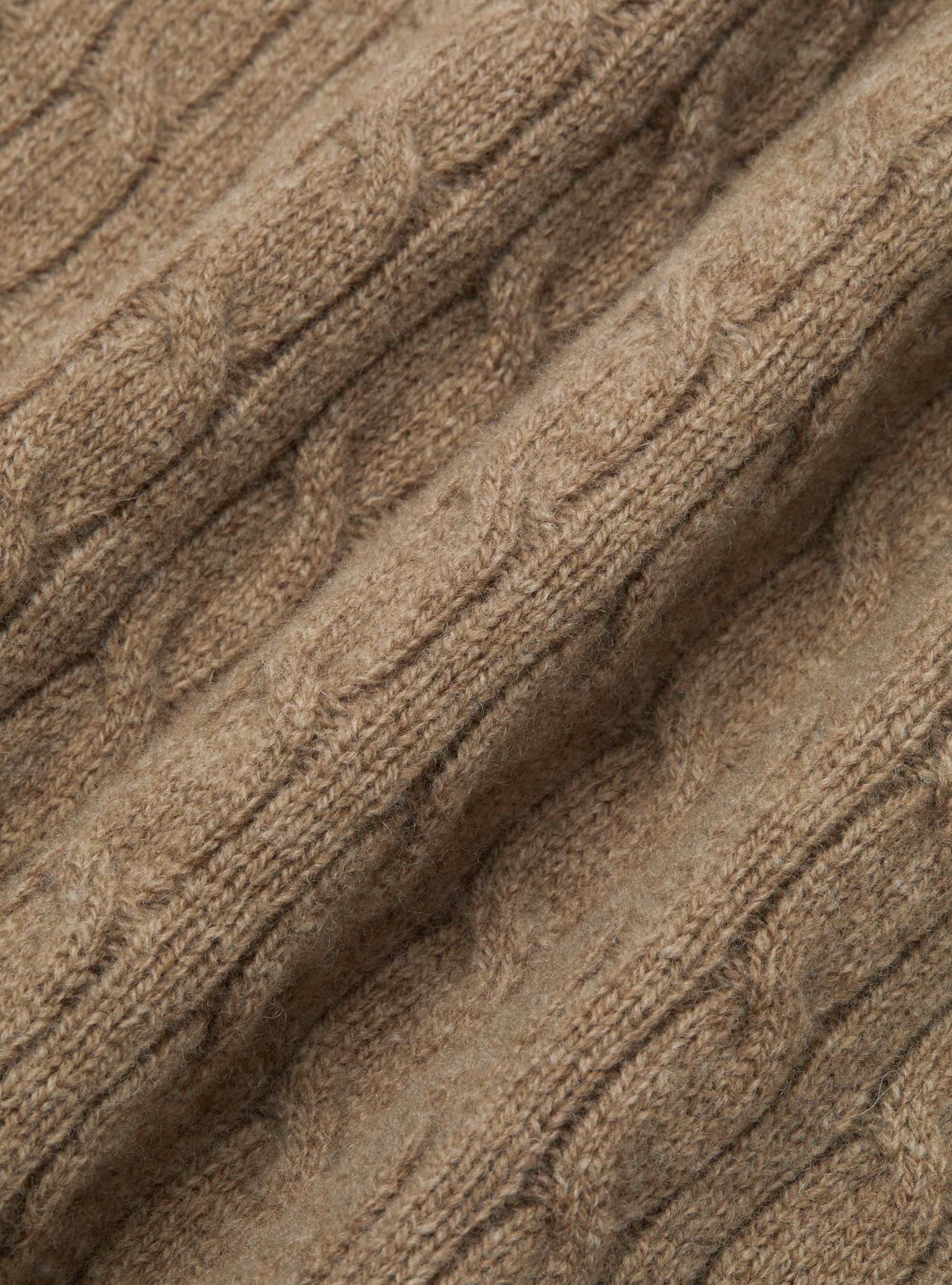 Maglia girocollo in lana cashmere a treccia, CAMMELLO 0570C