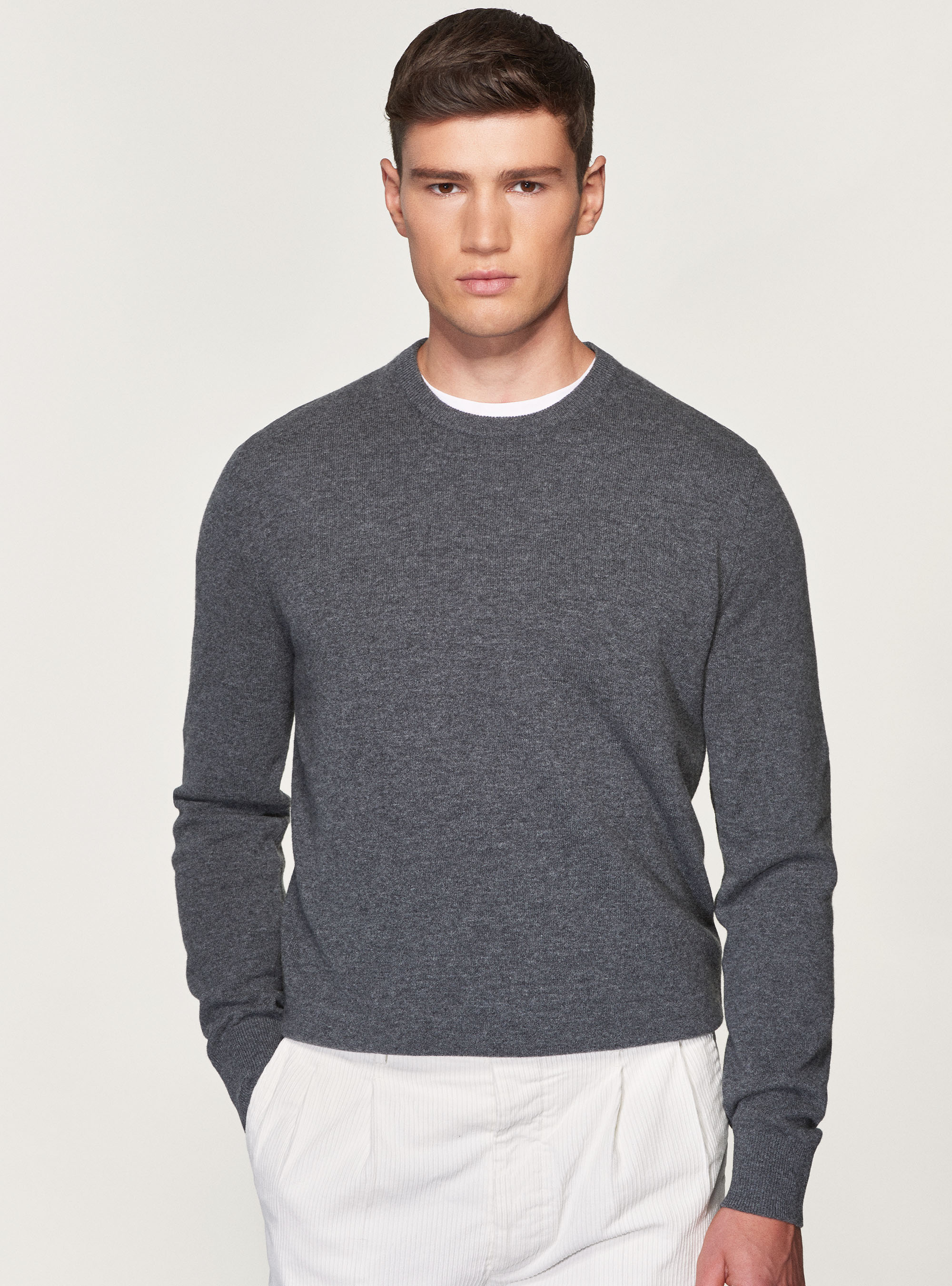 Jersey de lana de cordero y cachemira con cuello redondo, GRIS MARENGO