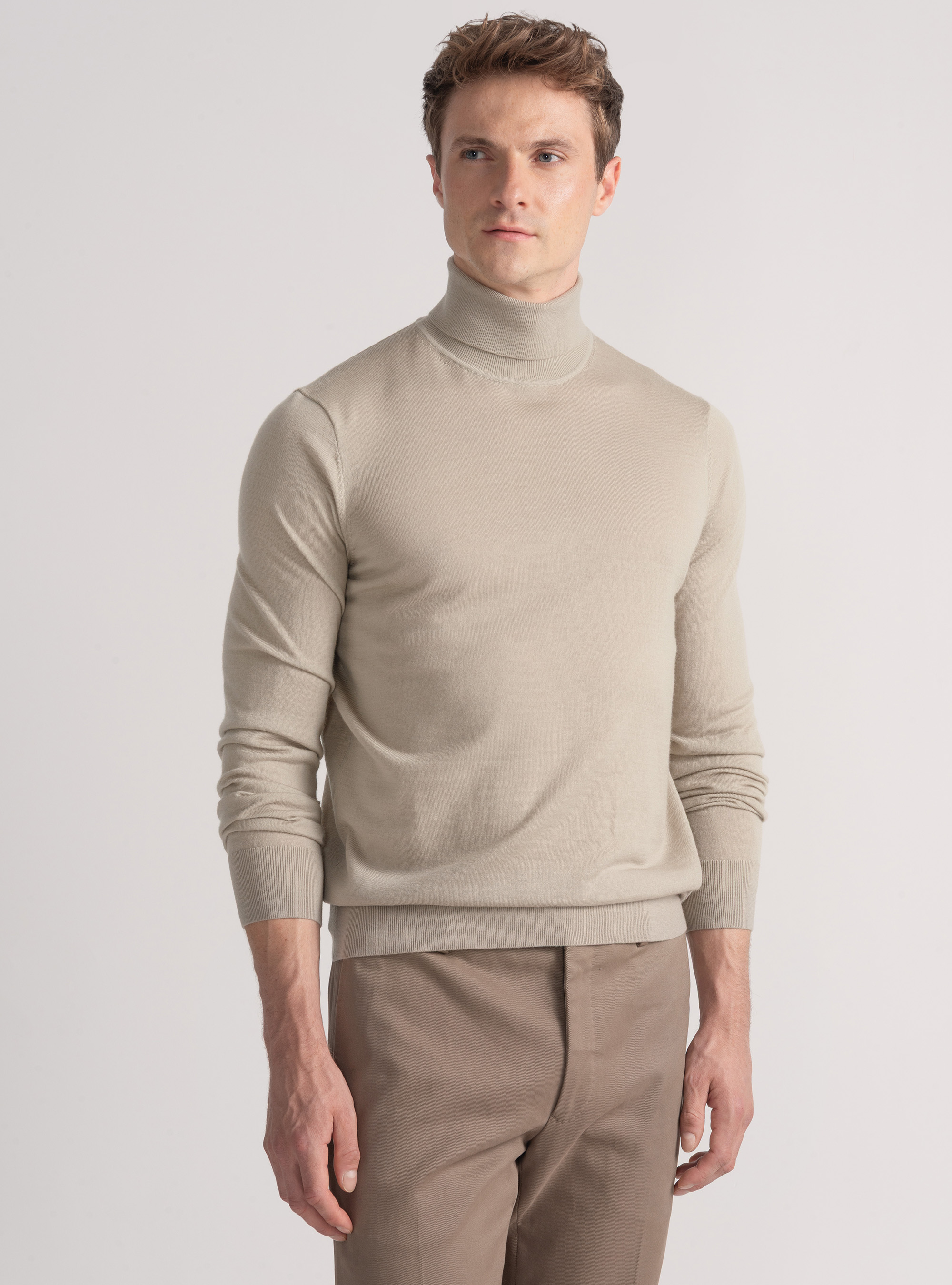 Dolcevita in pura lana merino extrafine, SABBIA