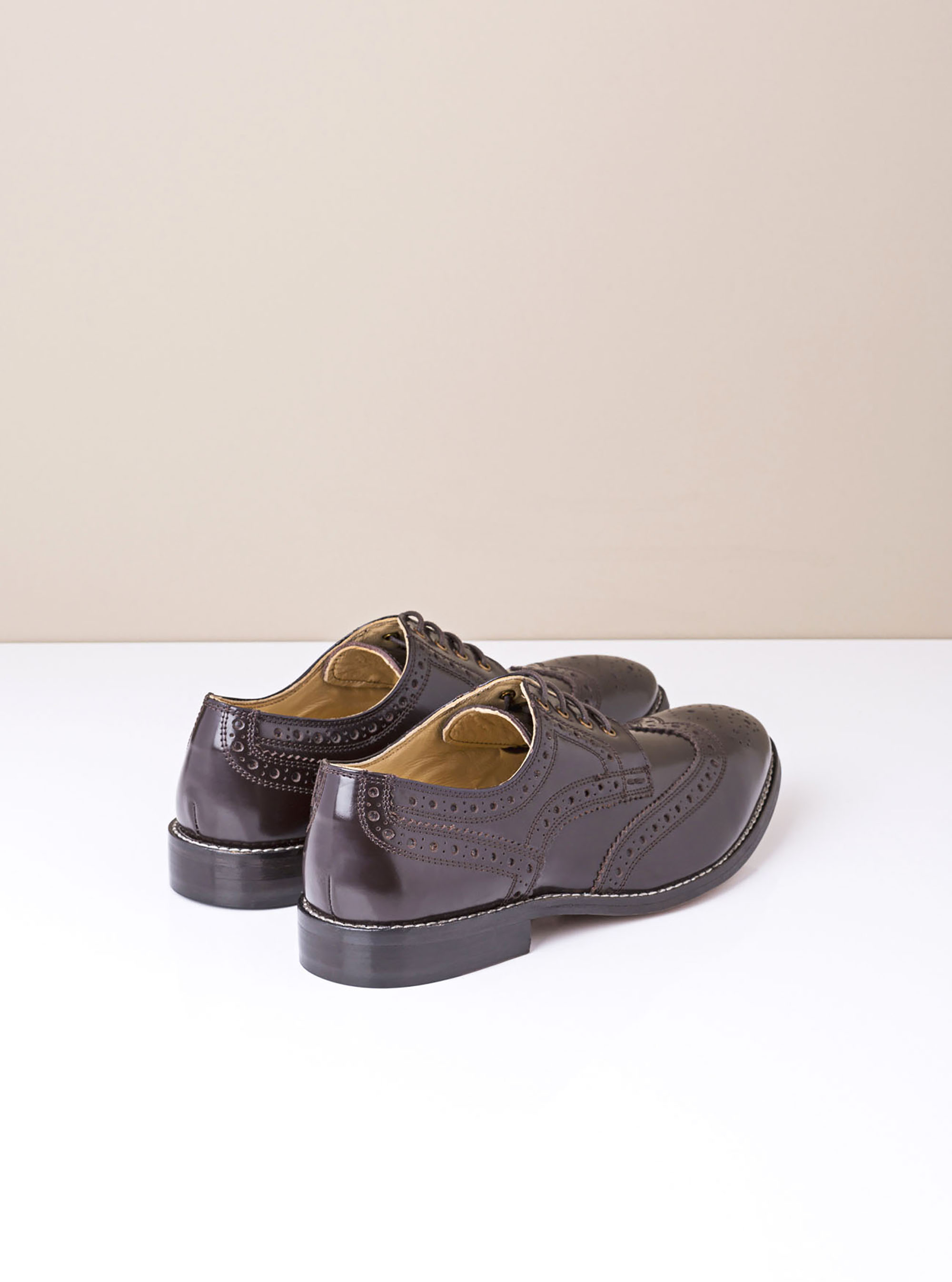 Derby classico, BROWN