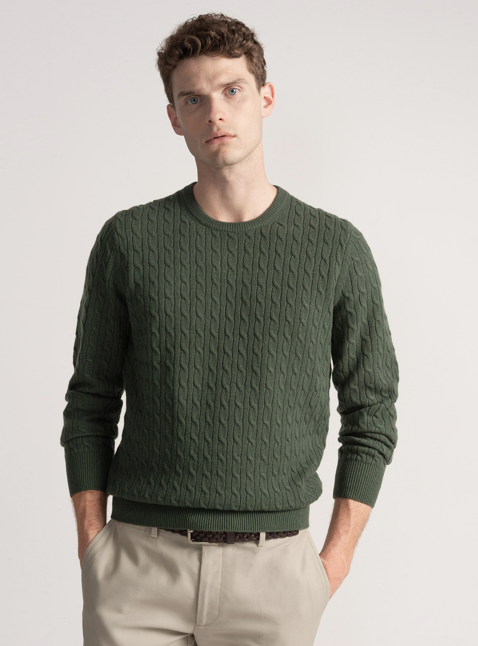 Maglia girocollo con treccia in lana e cashmere, MILITARE 0609C