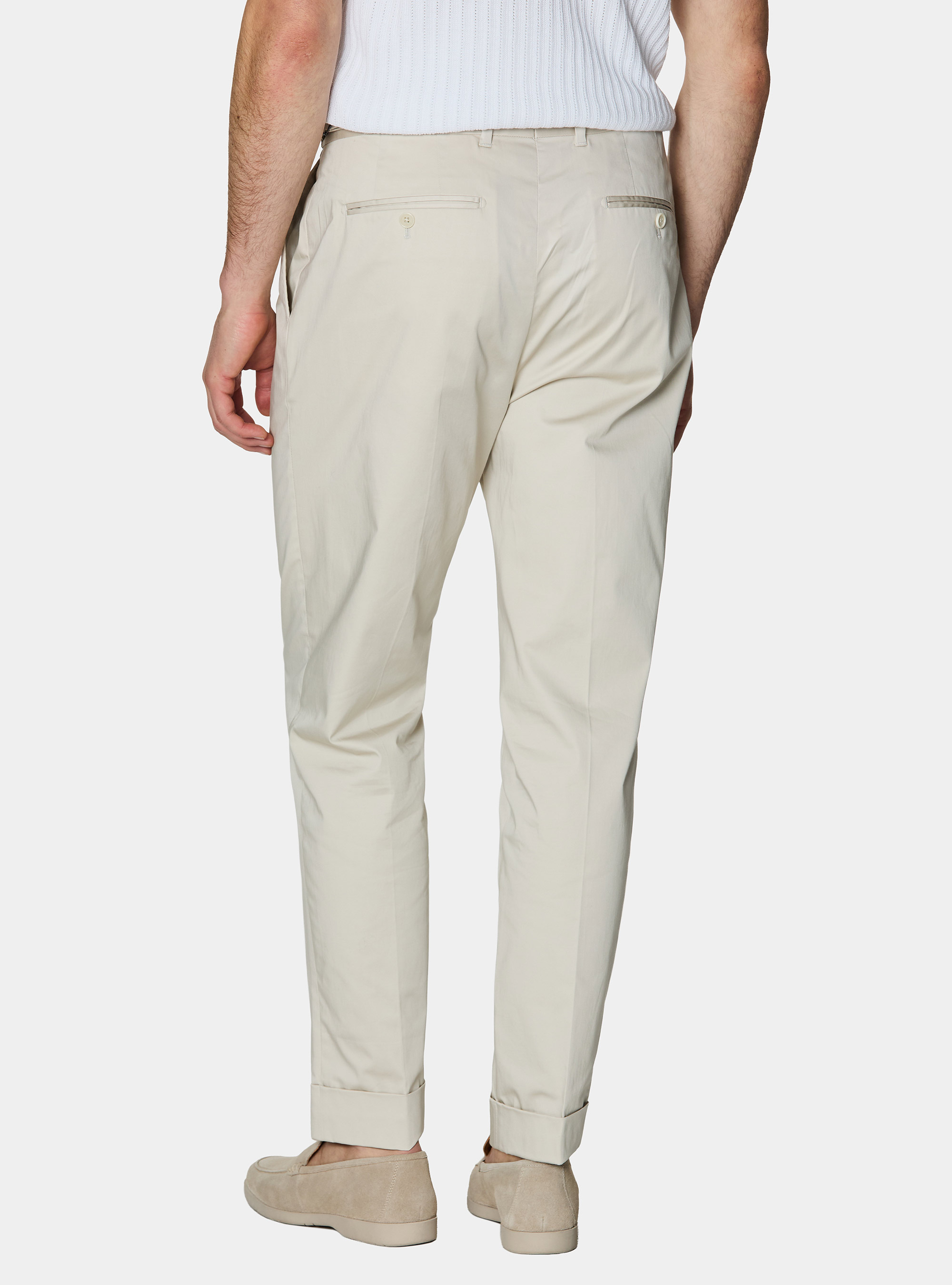 Pantaloni con pince in cotone popeline stretch, PANNA