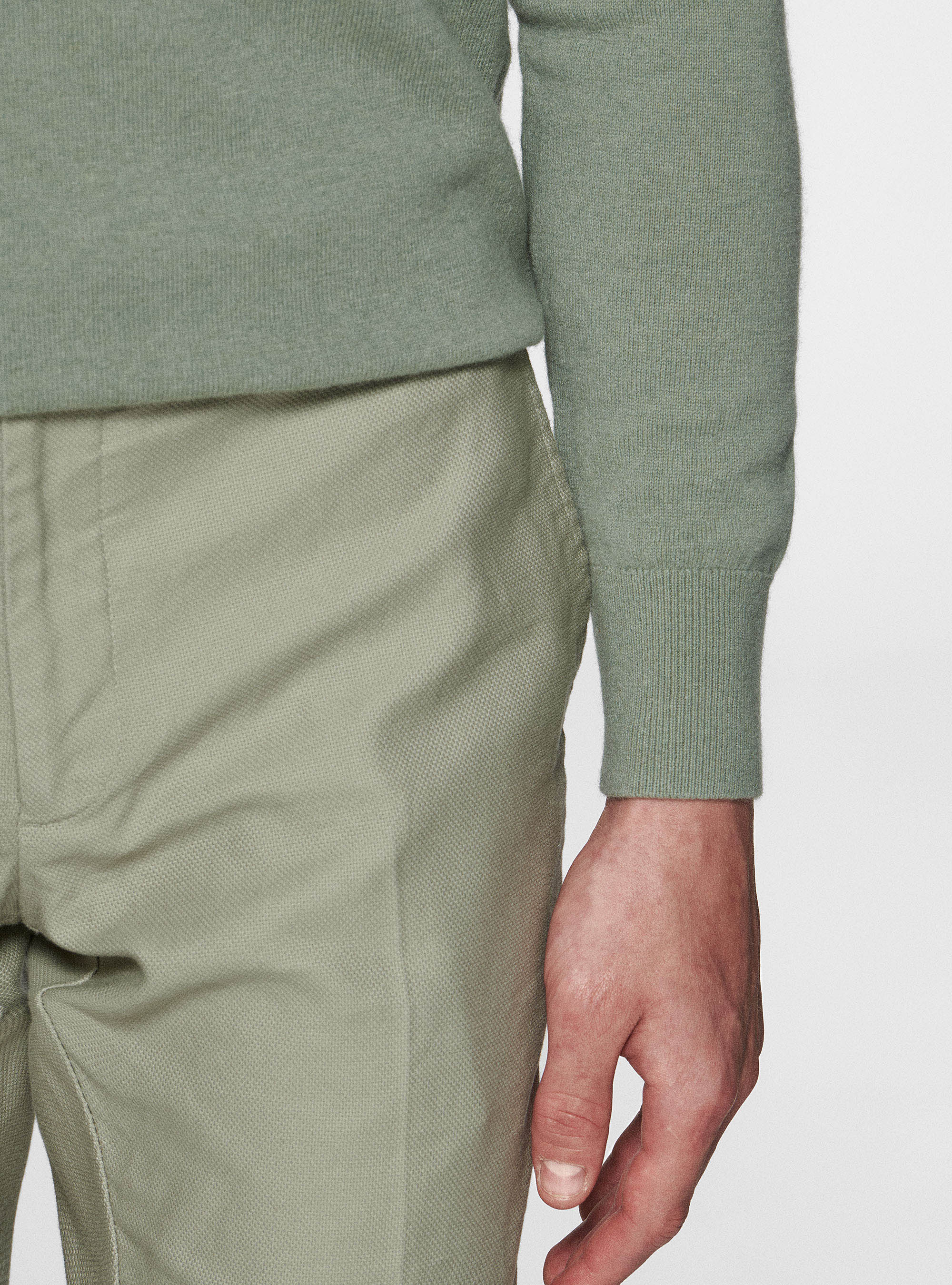 Maglia girocollo in lambswool e cashmere, VERDE GIADA 0655C