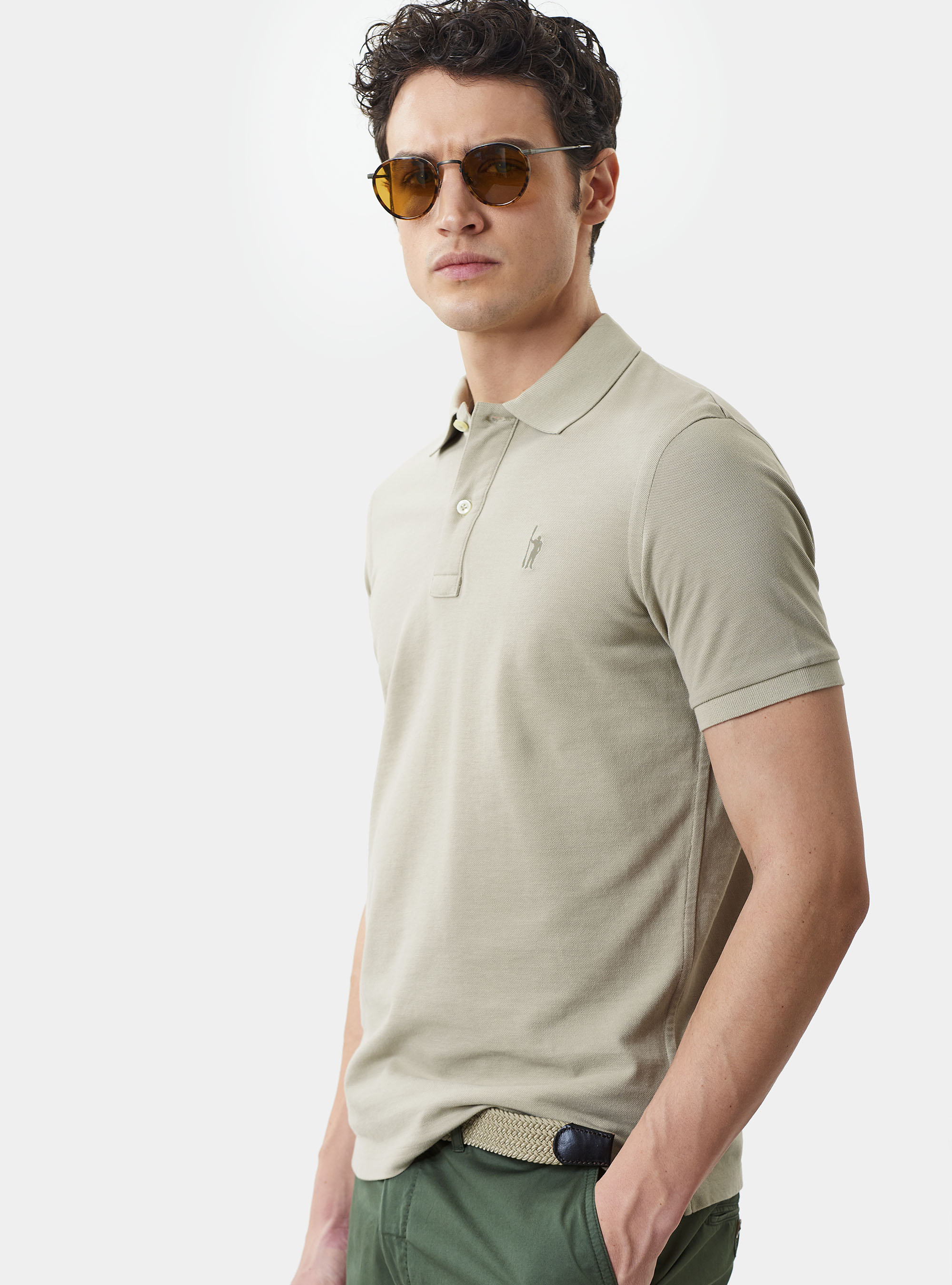 Polo cl&aacute;sico de piqu&eacute;, CRUDO