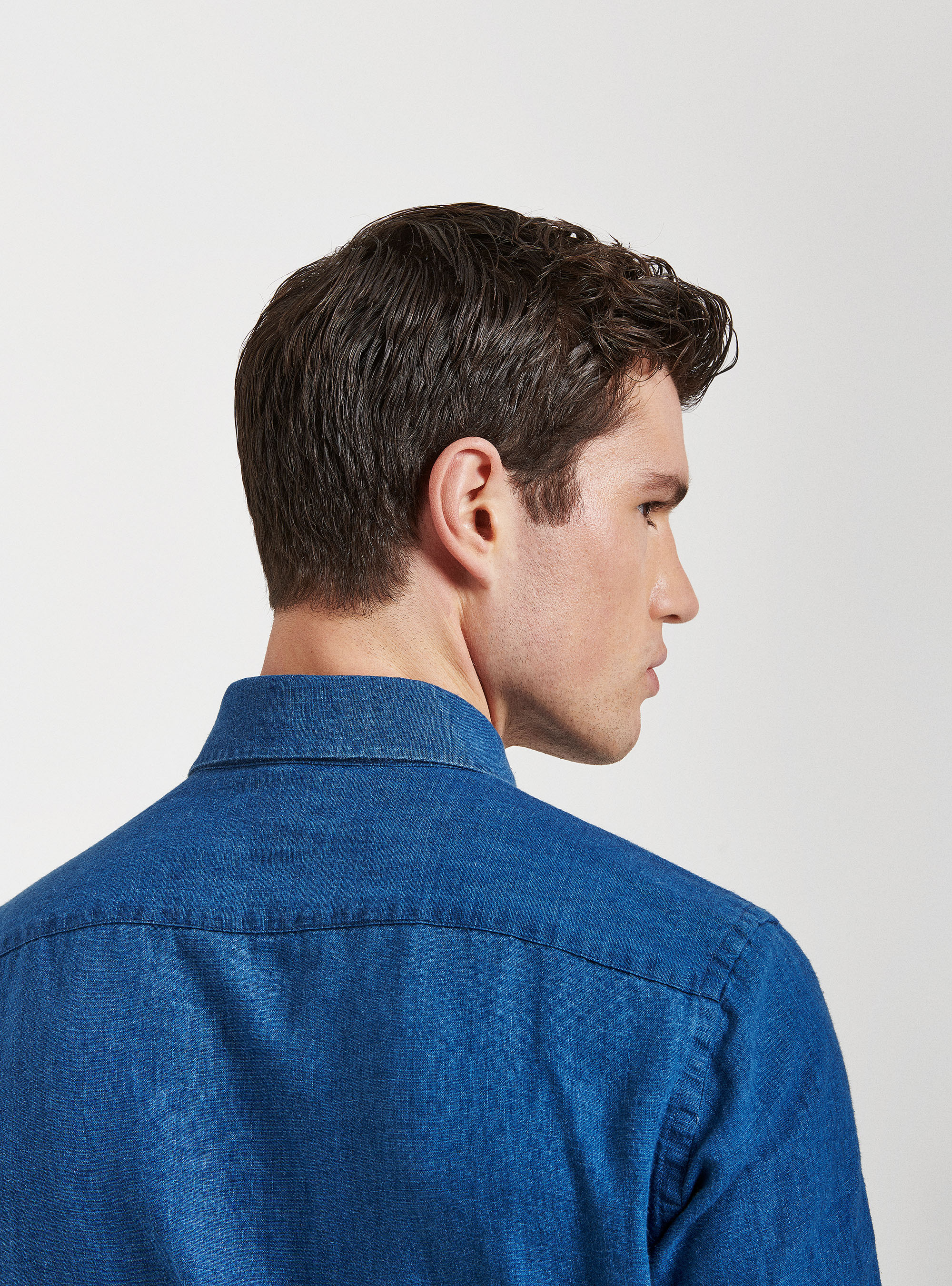 Camisa de algodón con cuello semifrancés, AZUL MEDIO