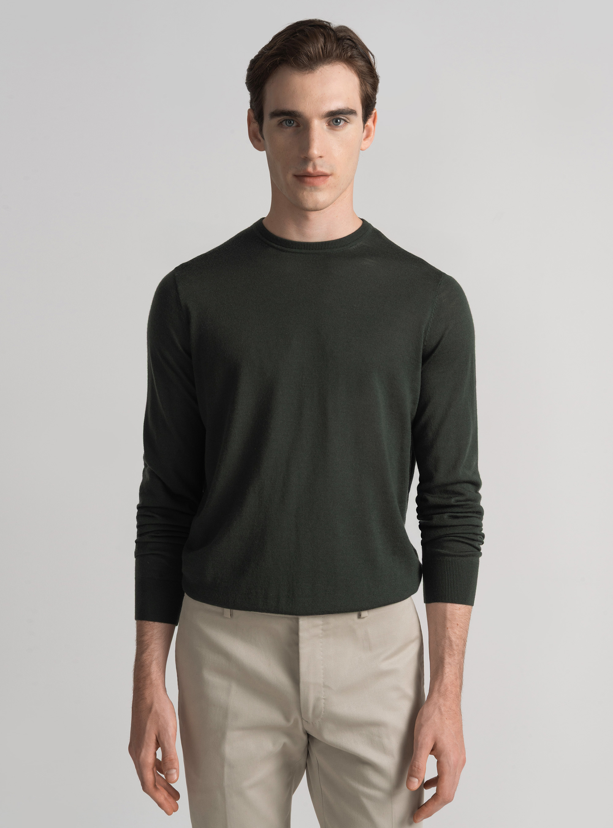 Punto de cuello redondo de pura lana merina extrafina, MILITARE 0609C