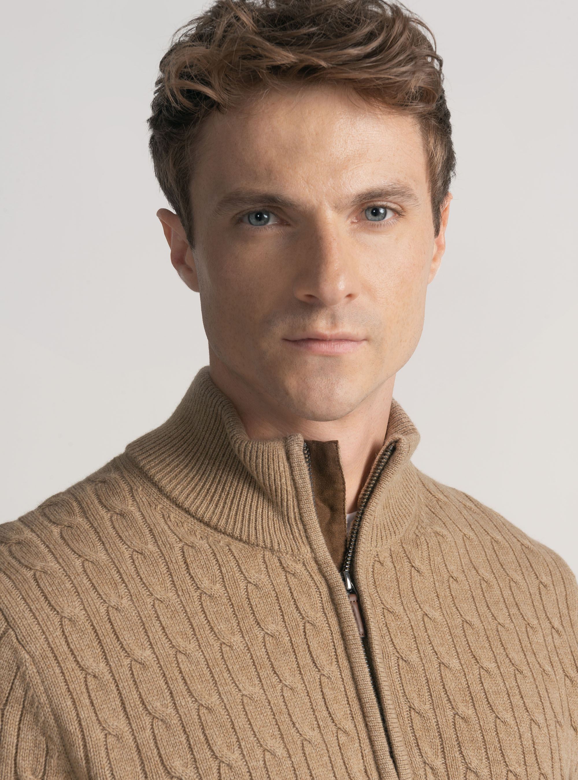 Tricot en laine de cachemire et col roulé, CAMMELLO 0570C