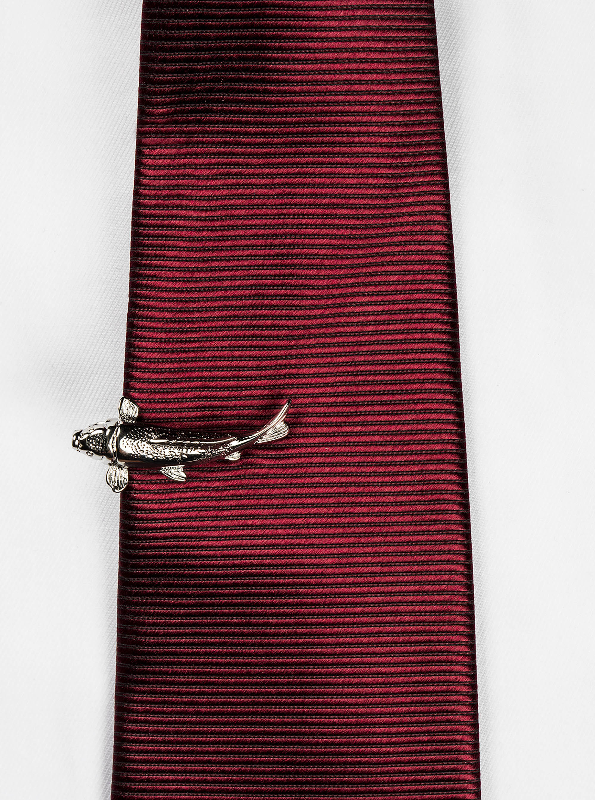 Fermacravatta carpa, ARGENTO