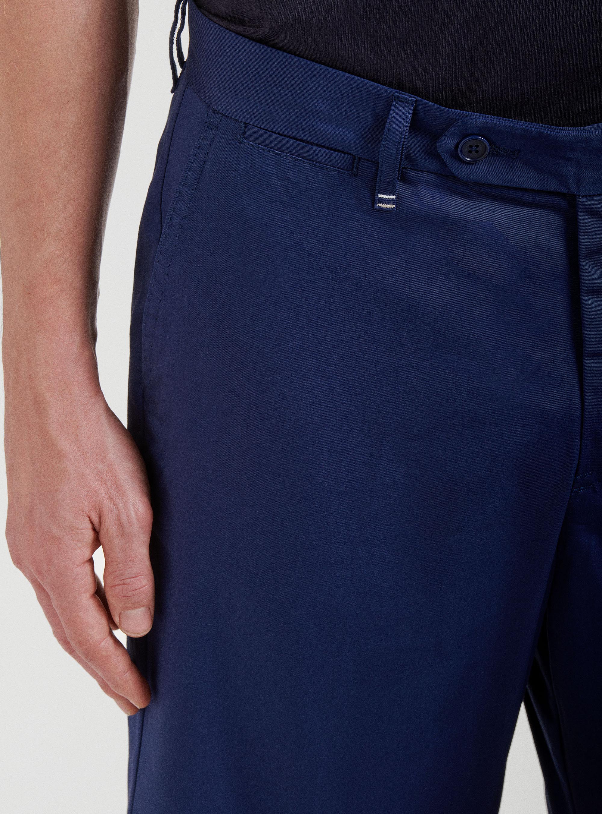 Bermuda en sergé léger, BLEU