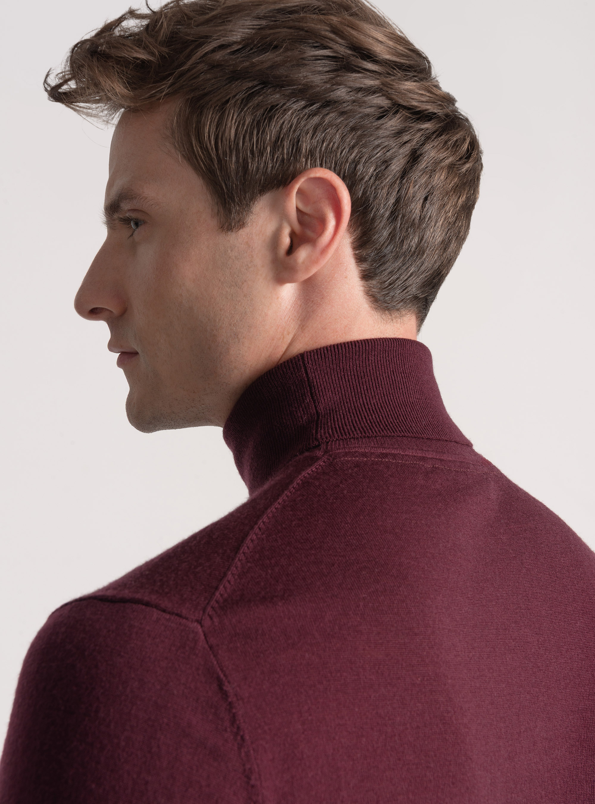 Dolcevita in pura lana merino extrafine, BORDEAUX