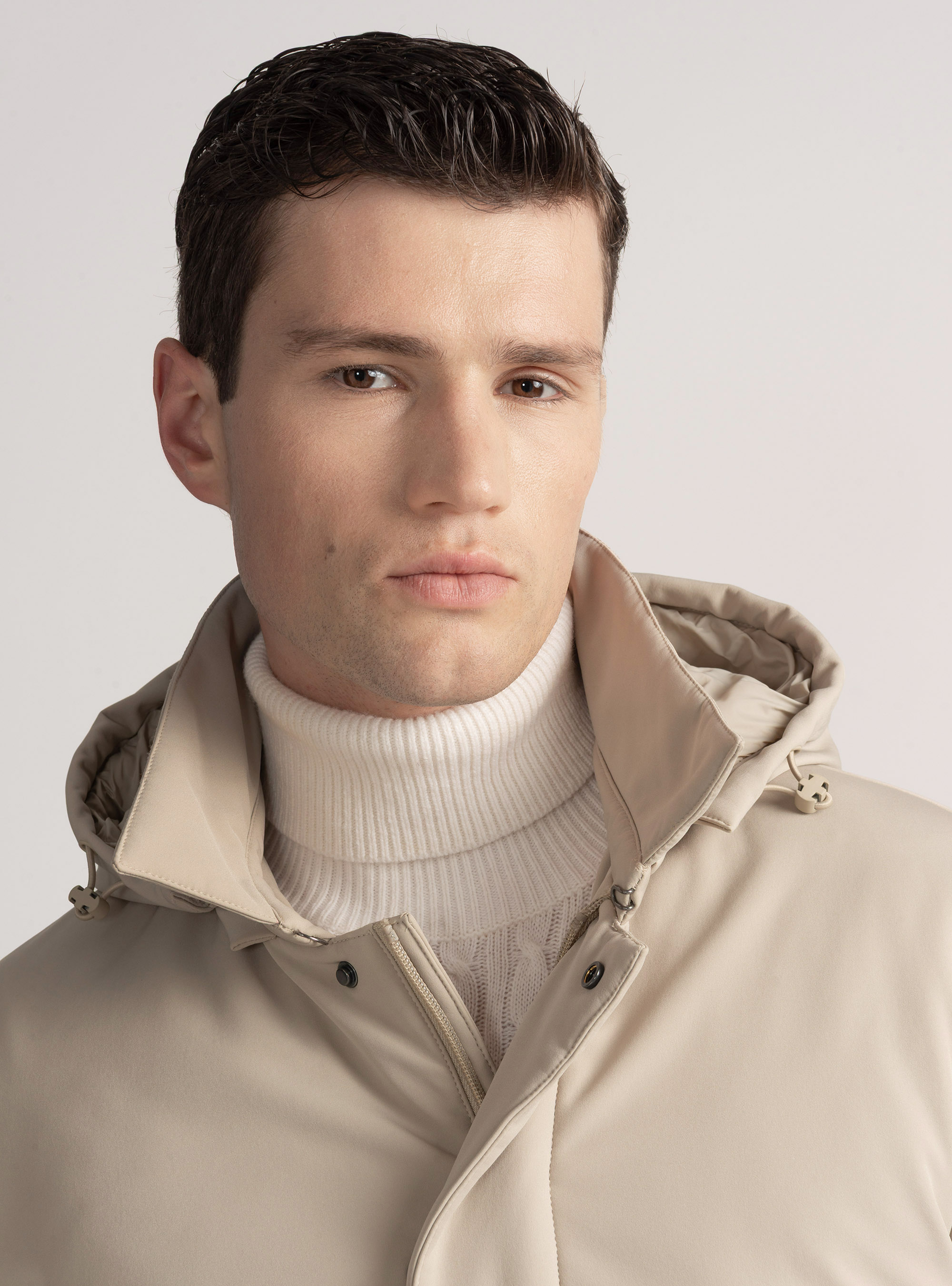 Parka técnica con capucha, ARENA