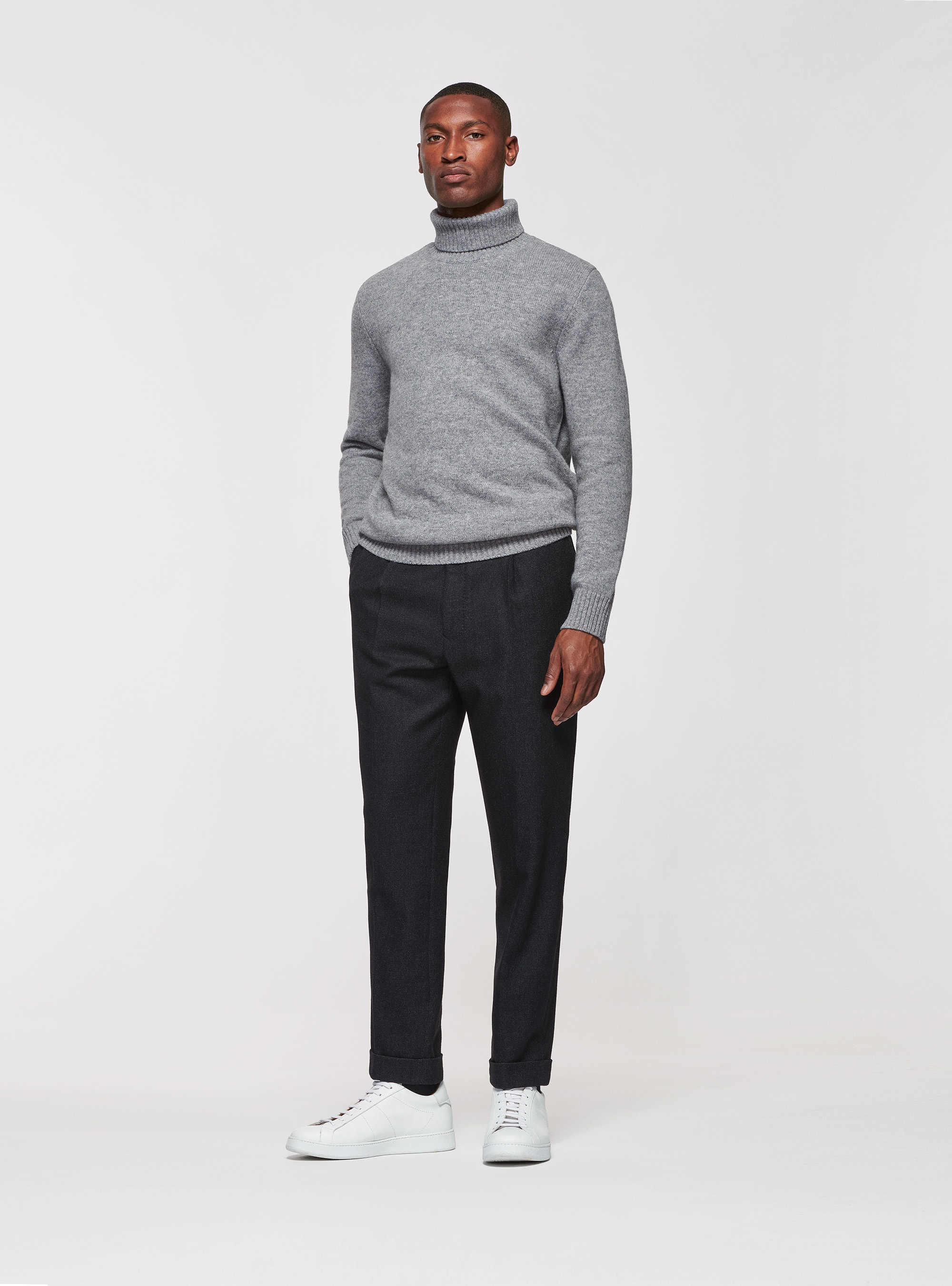 Pantaloni con pinces in flanella di lana Duemilagori, NERO