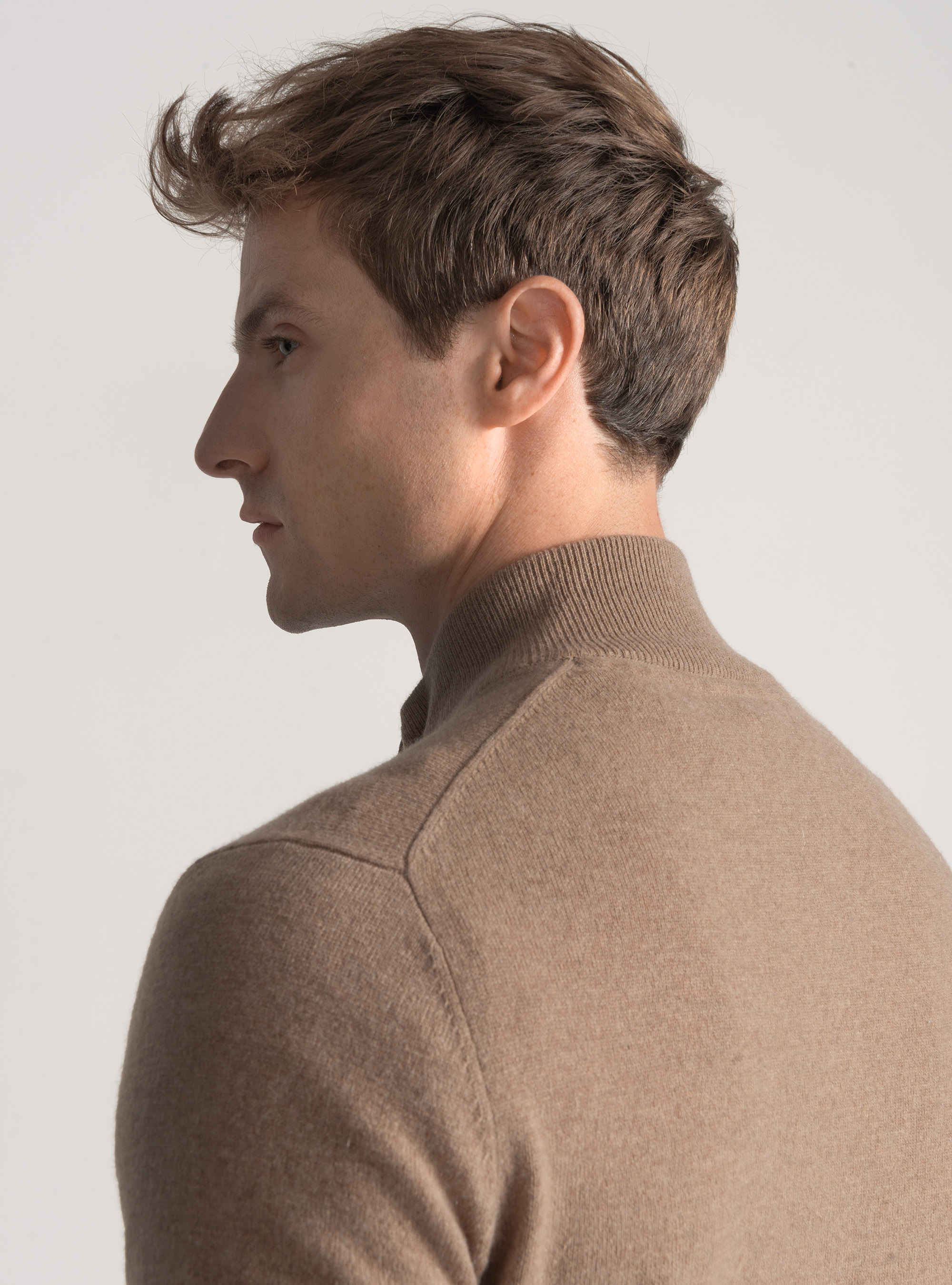 Cardigan in maglia con zip in lana lambswool e cashmere, CAMMELLO 0570C