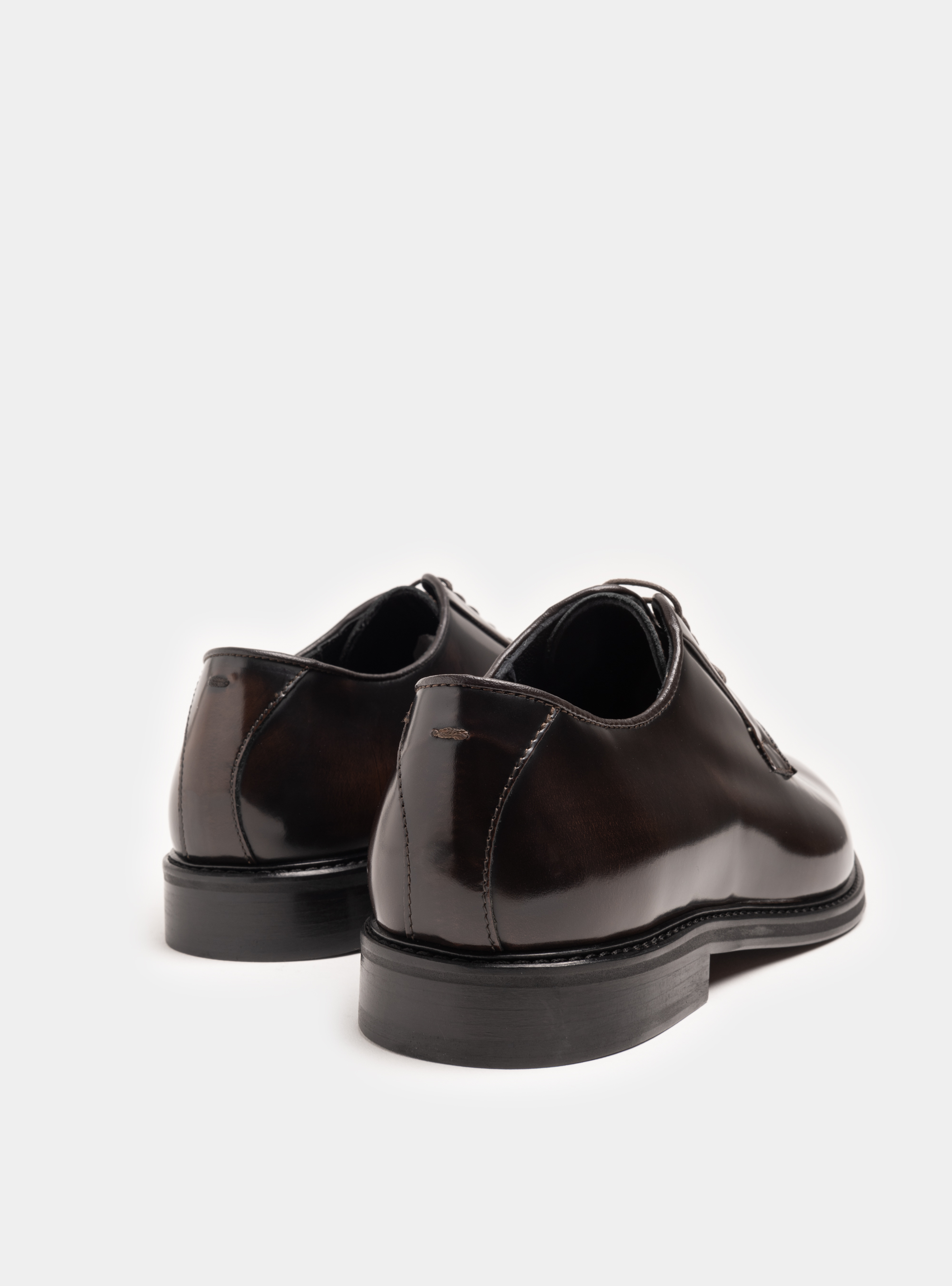 Derby in pelle abrasivata, TESTA DI MORO