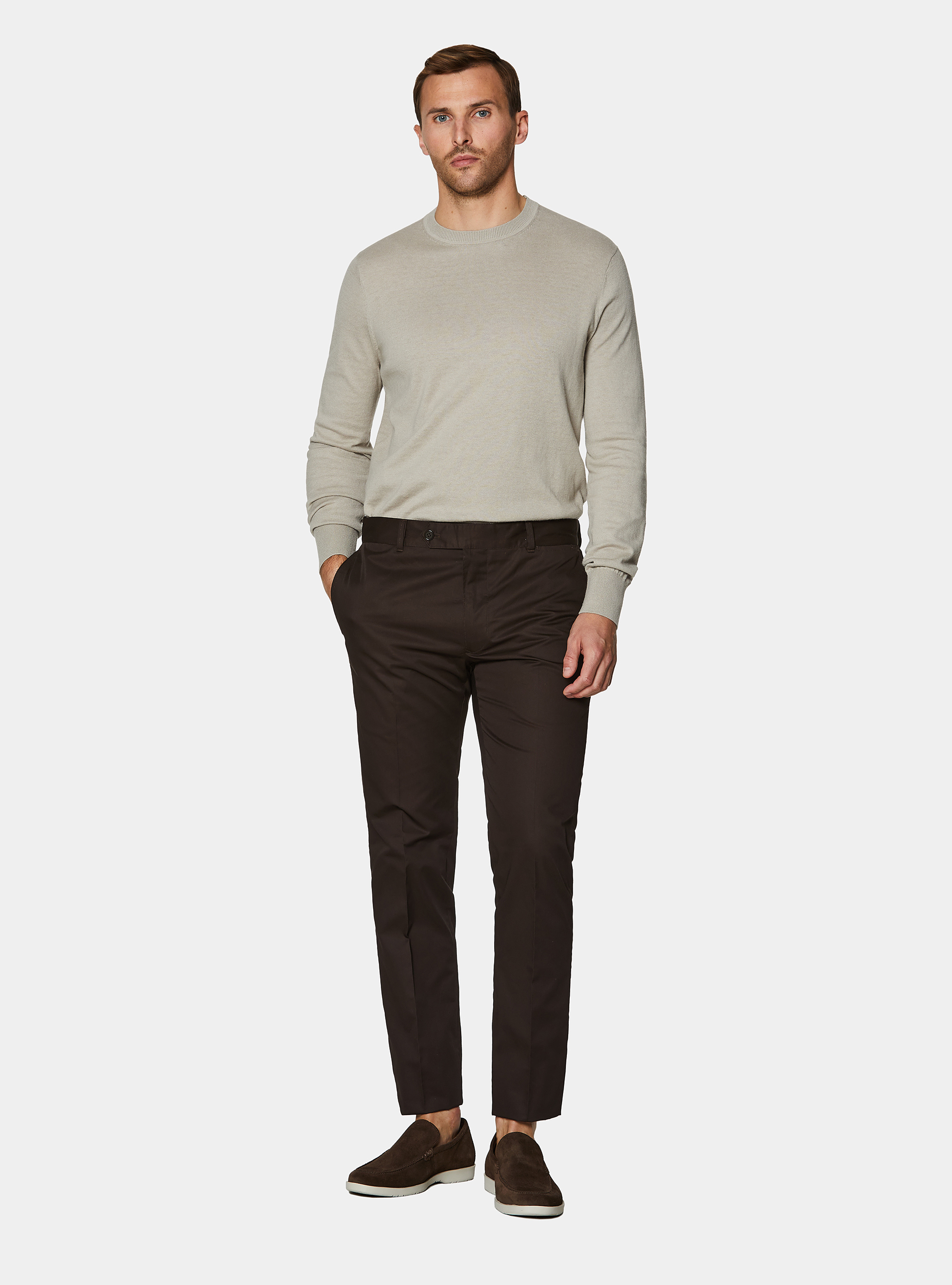 Pantaloni chino in twill leggero, MARRONE