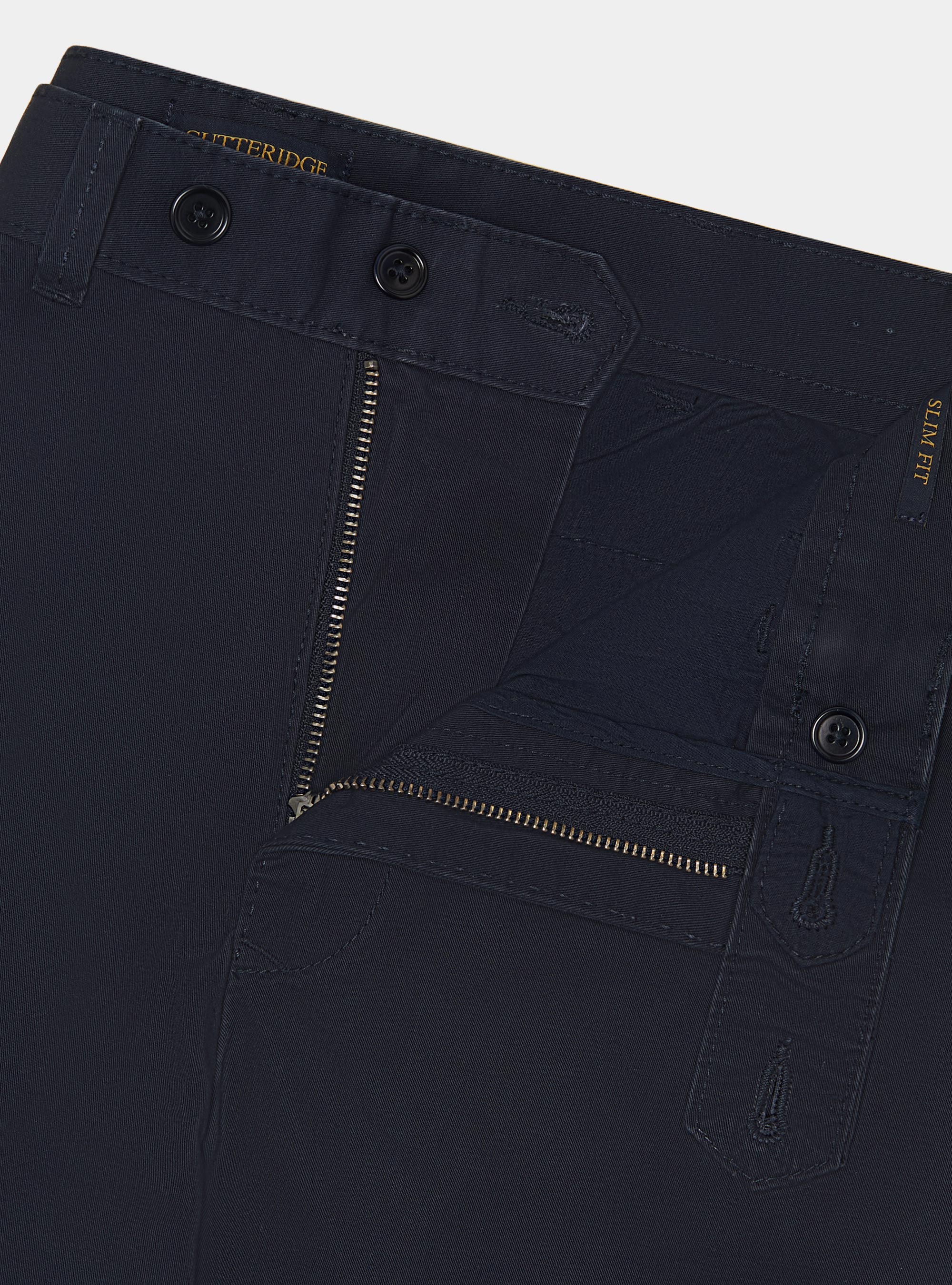Pantalón chino slim fit de sarga de algodón, AZUL MARINO