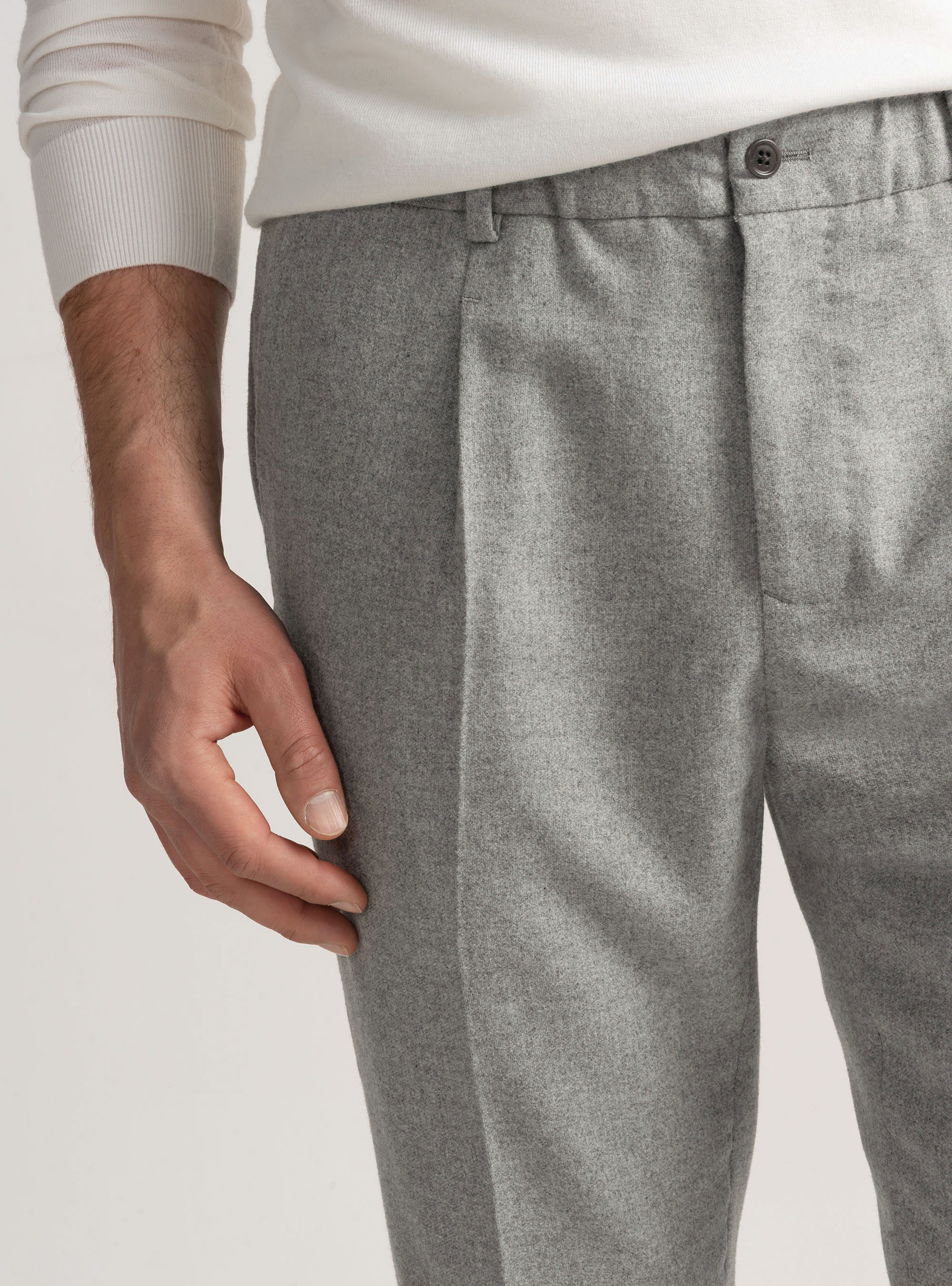 Pantaloni leggeri con pince e coulisse in misto lana, GRIGIO CHIARO