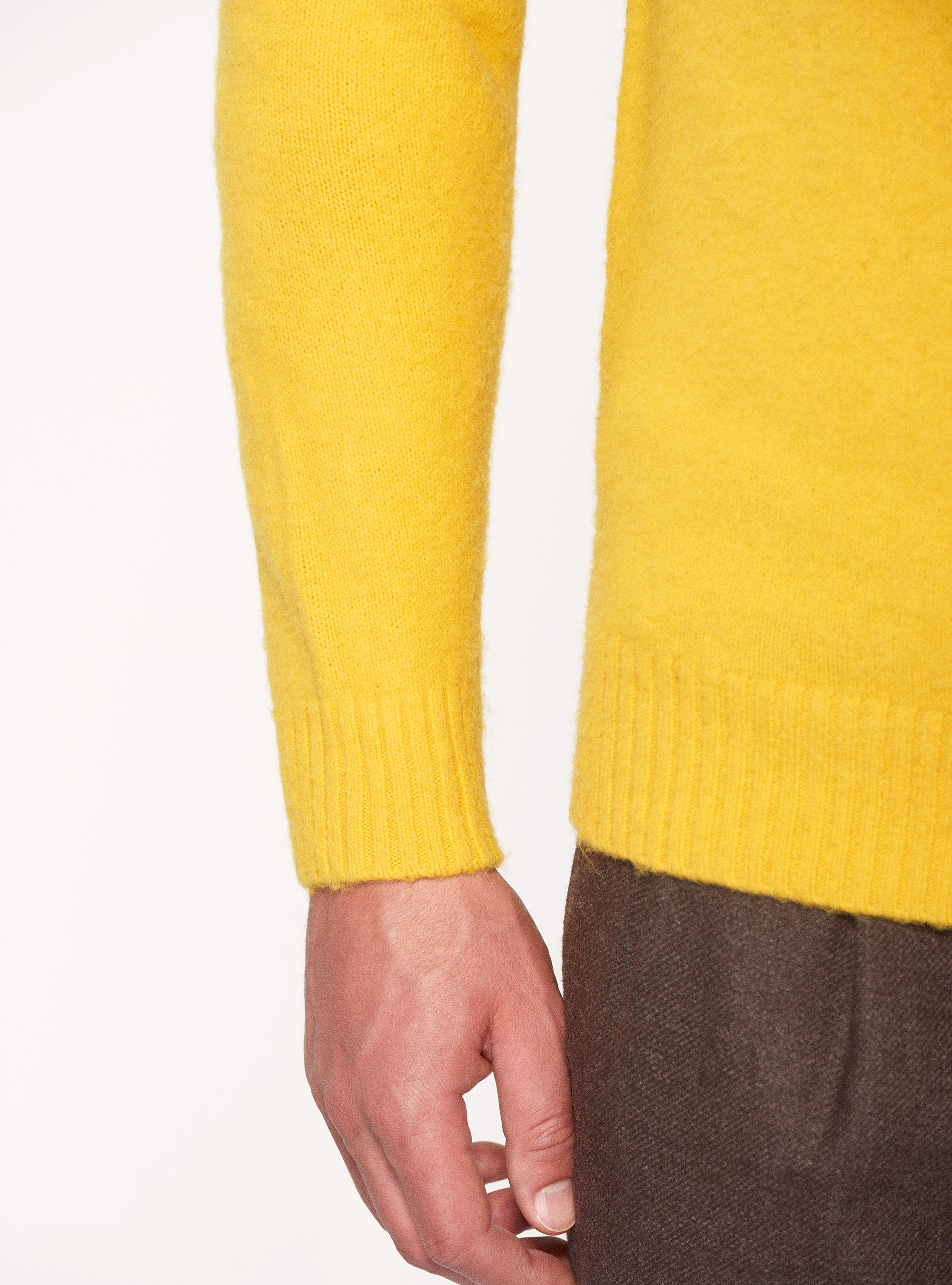 Maglia girocollo in misto lana brushed, 0711C OCRA