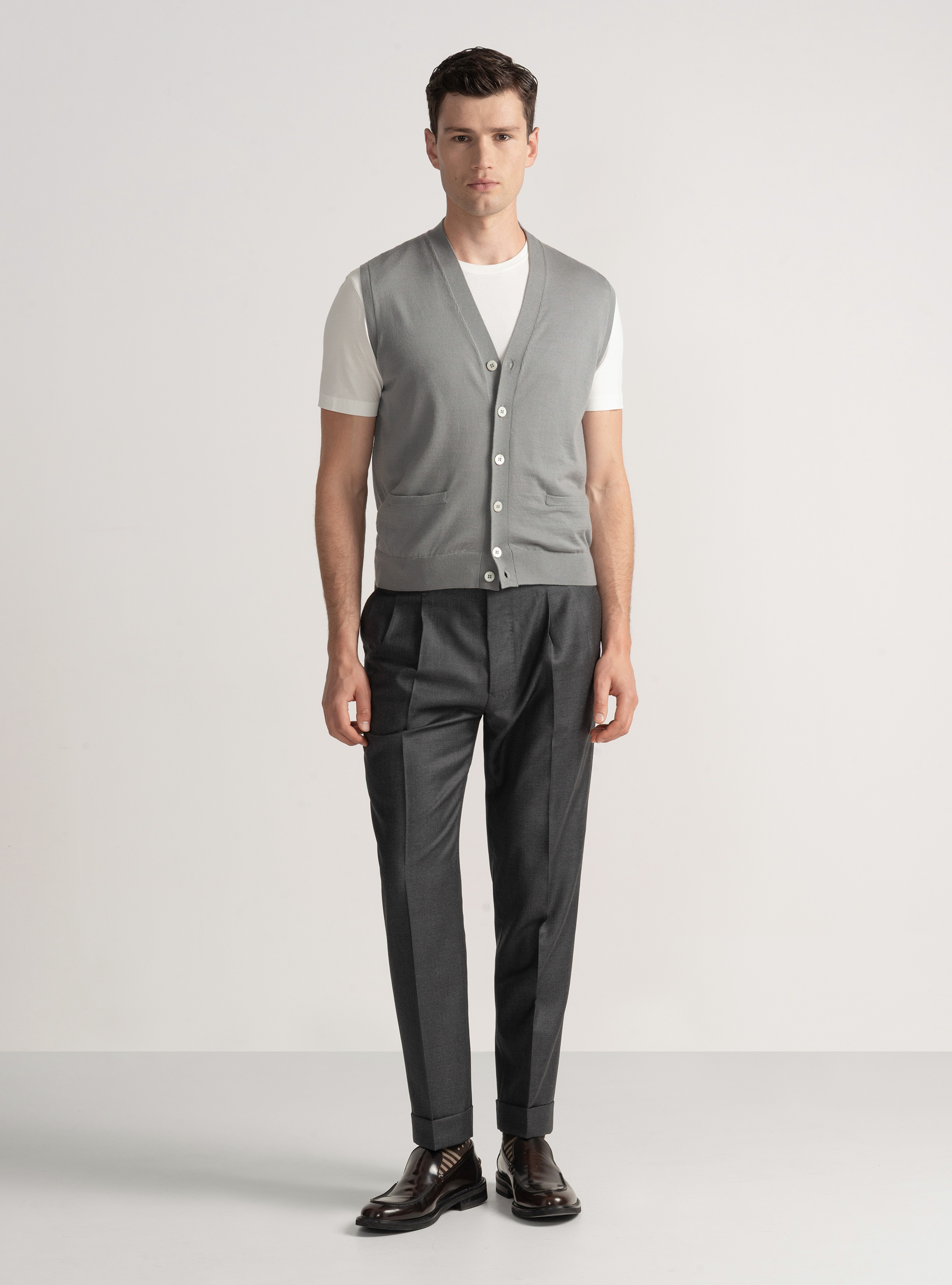 Knitted gilet with buttons in extra-fine merino wool, GREY