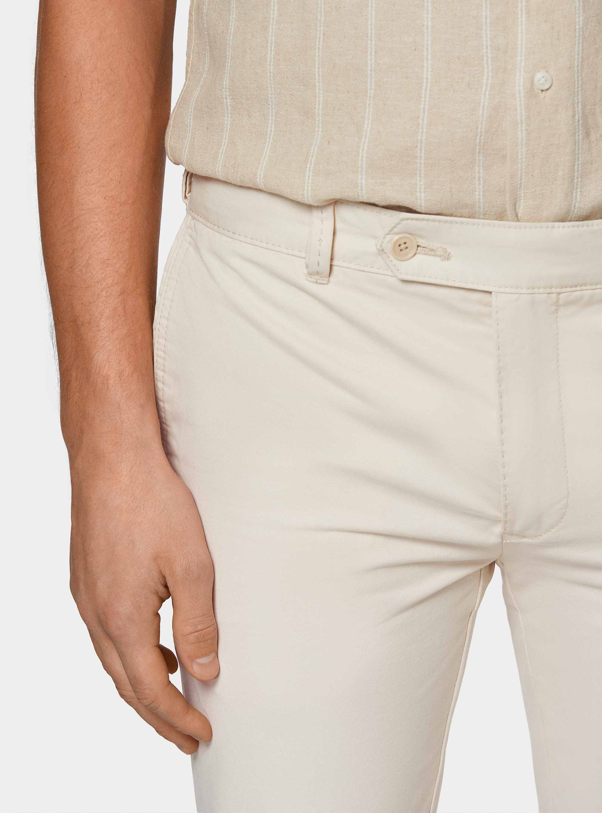 Pantaloni chino slim fit in cotone twill, PANNA