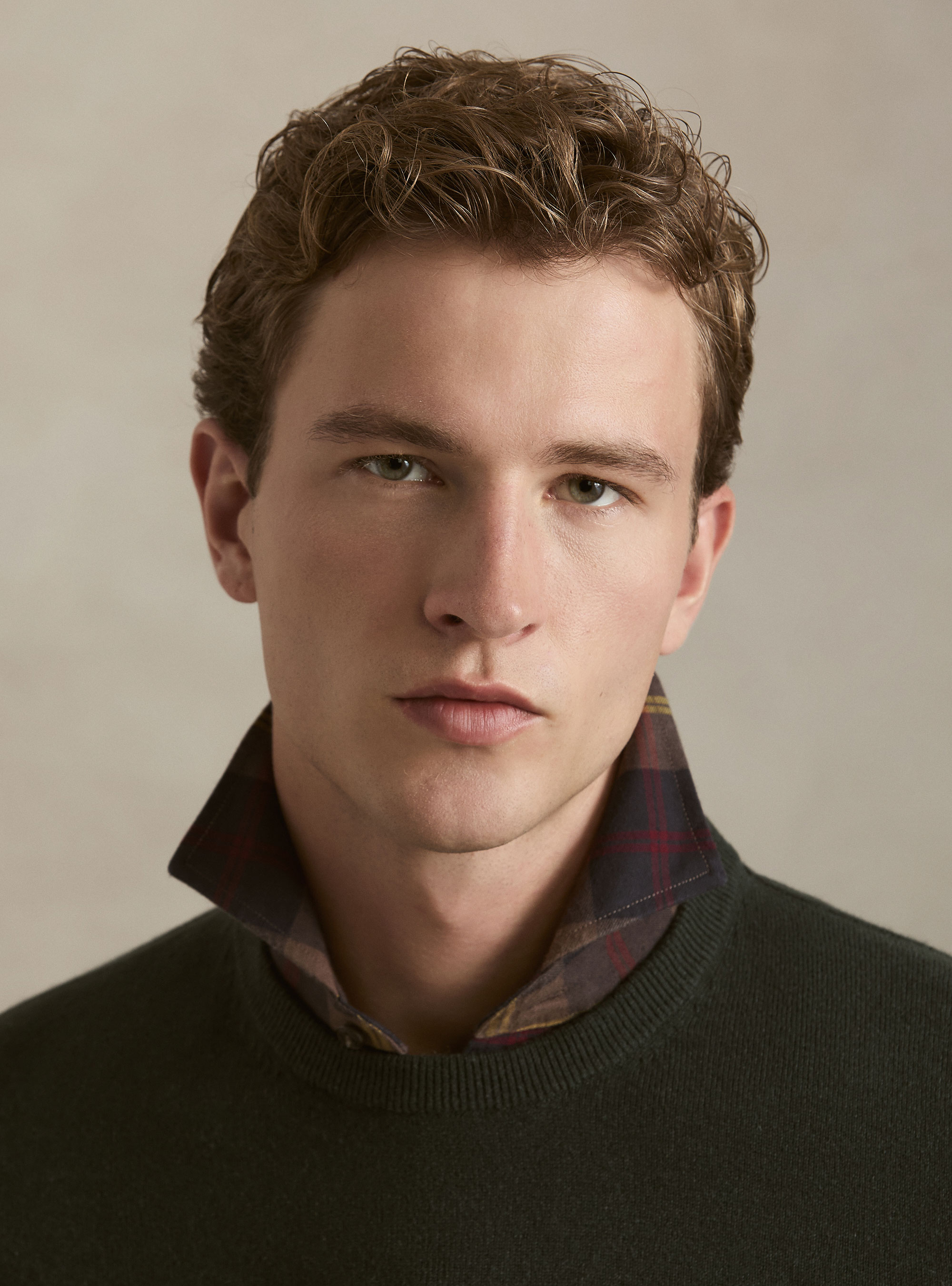 Maglia girocollo in 100% cashmere, MILITARE 0609C