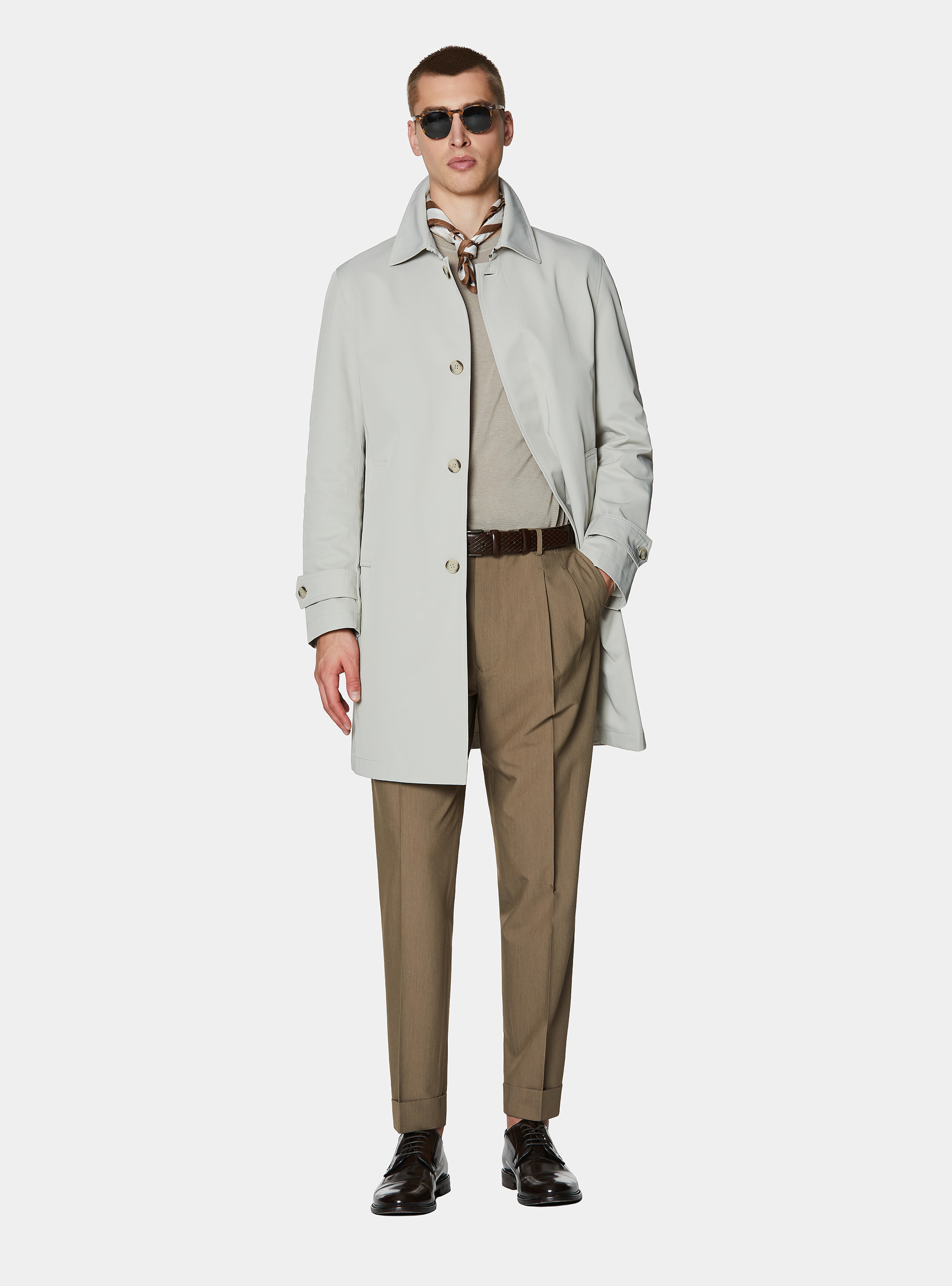 Impermeable de botonadura sencilla en mezcla de algod&oacute;n, CRUDO