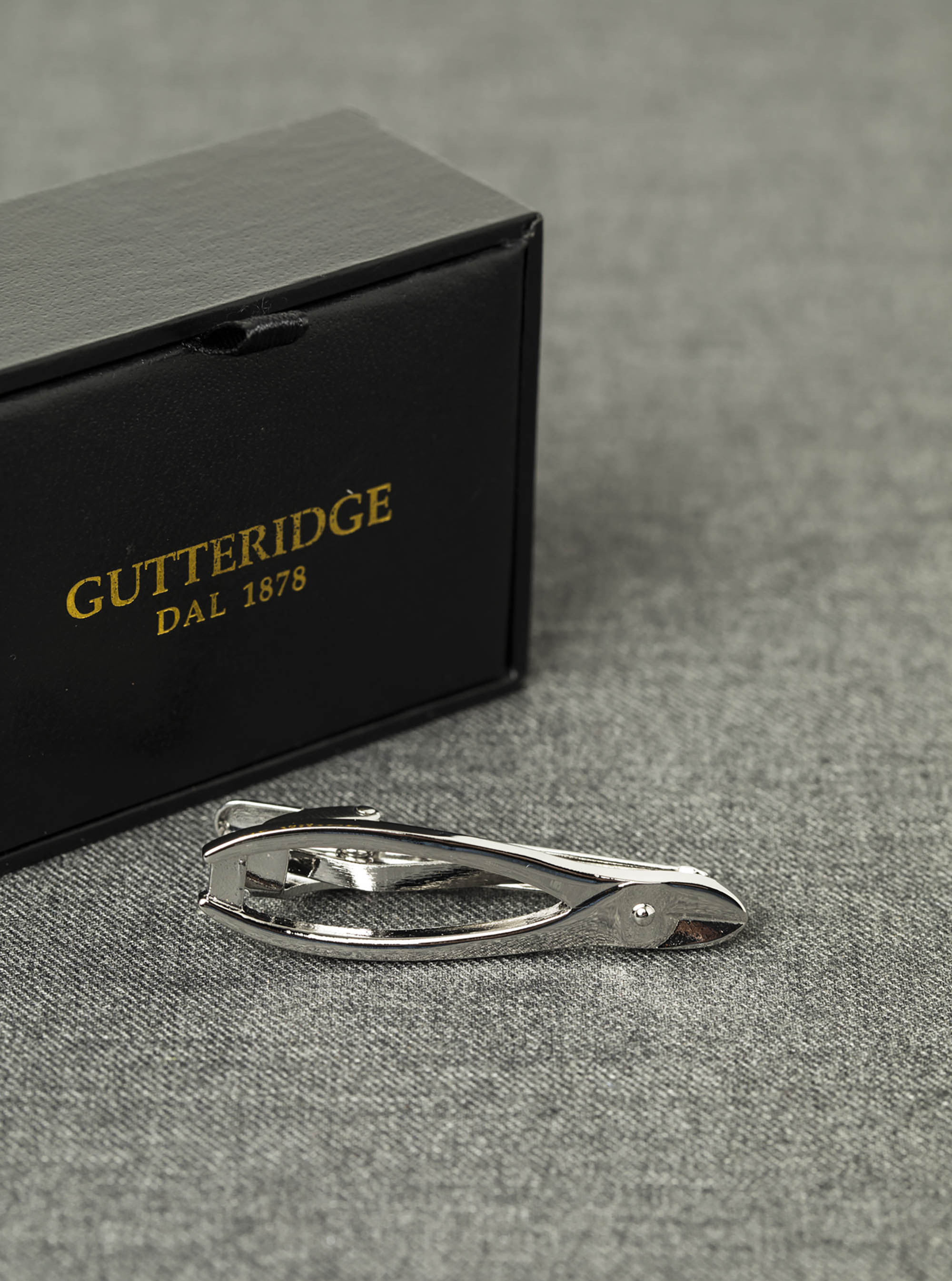 Fermacravatta pinza, UNICO