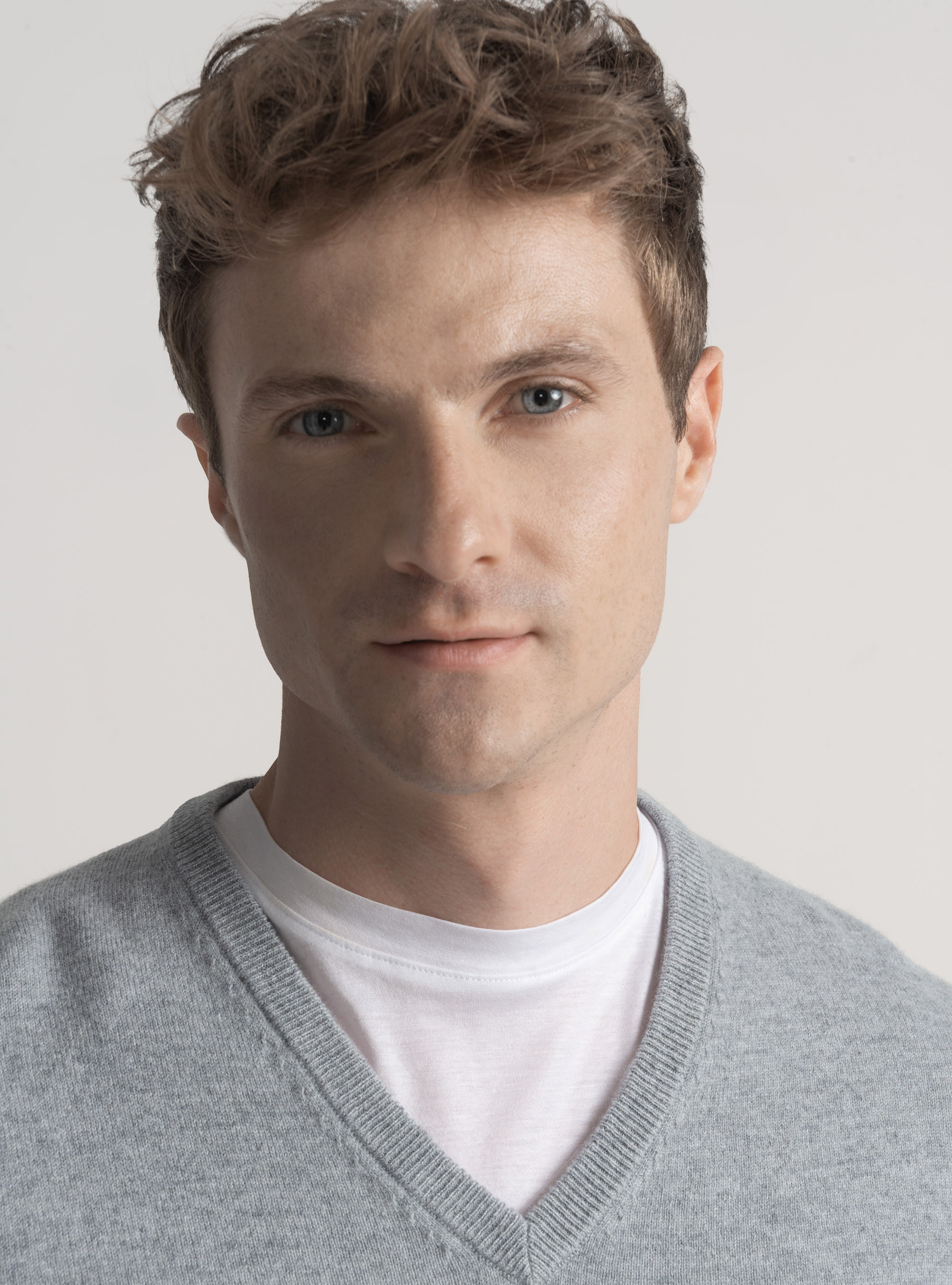 Maglia scollo a V in lana merino, GRIGIO MELANGE 0151C