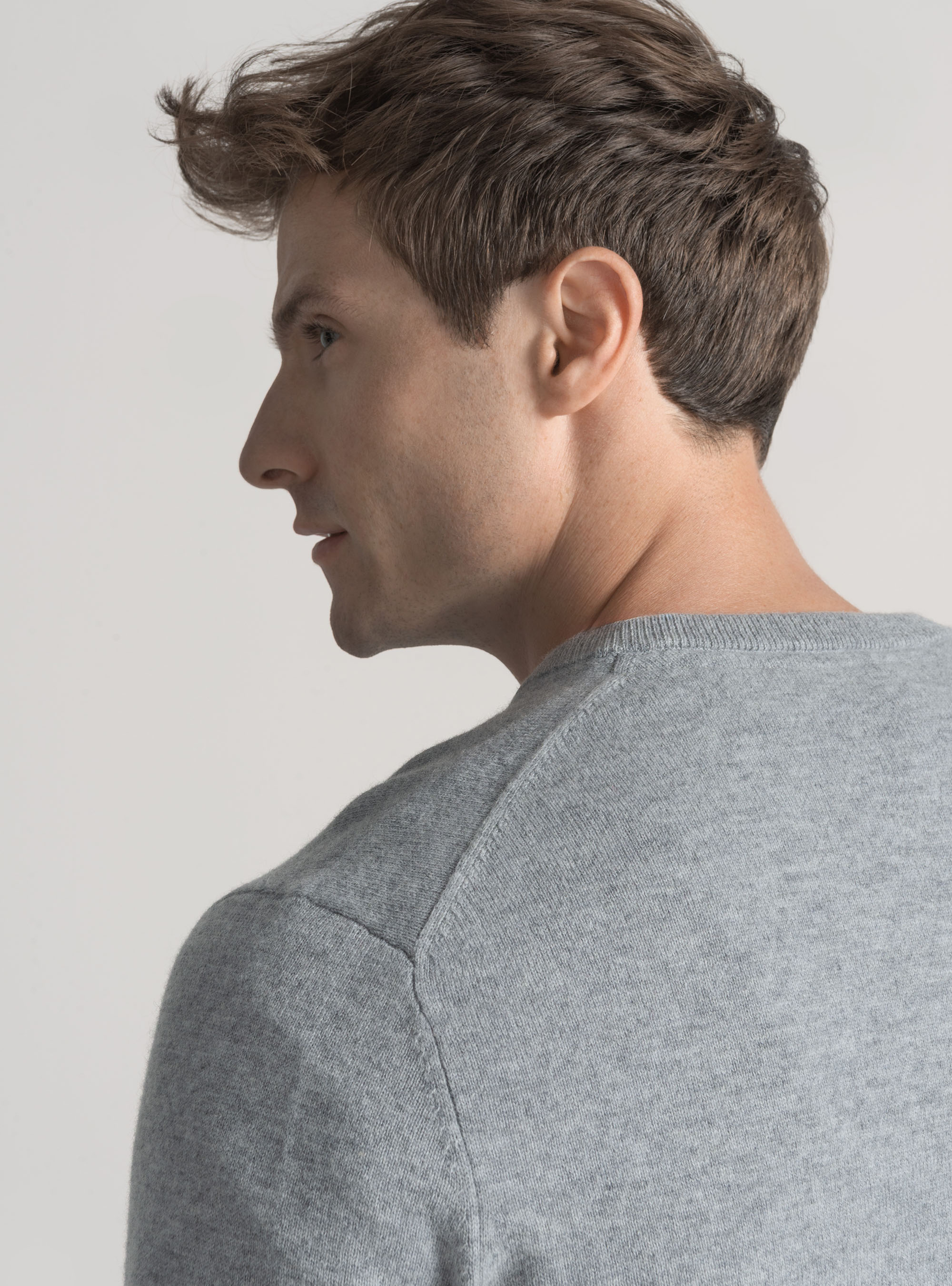 Maglia scollo a V in lana merino, GRIGIO MELANGE 0151C