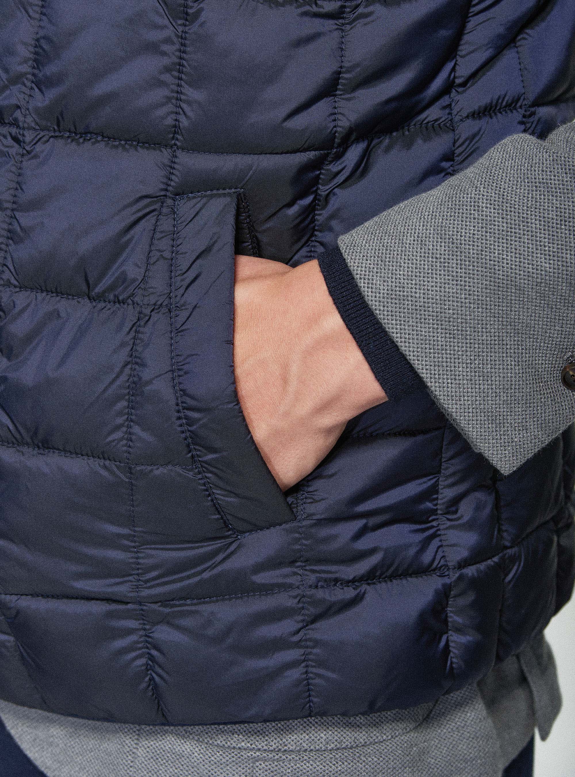 Smanicato trapuntato con imbottitura riciclata, BLU NAVY