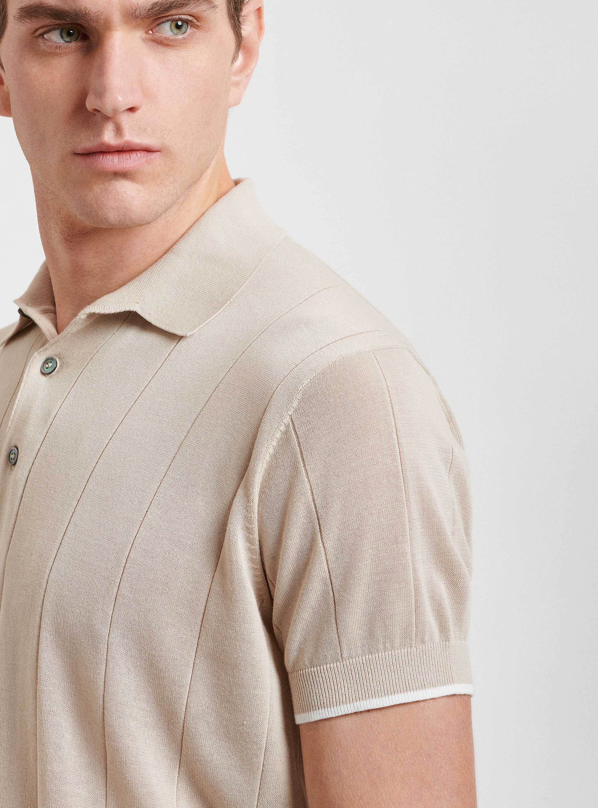 Polo en pur coton avec c&ocirc;tes plates, &Atilde; CRU