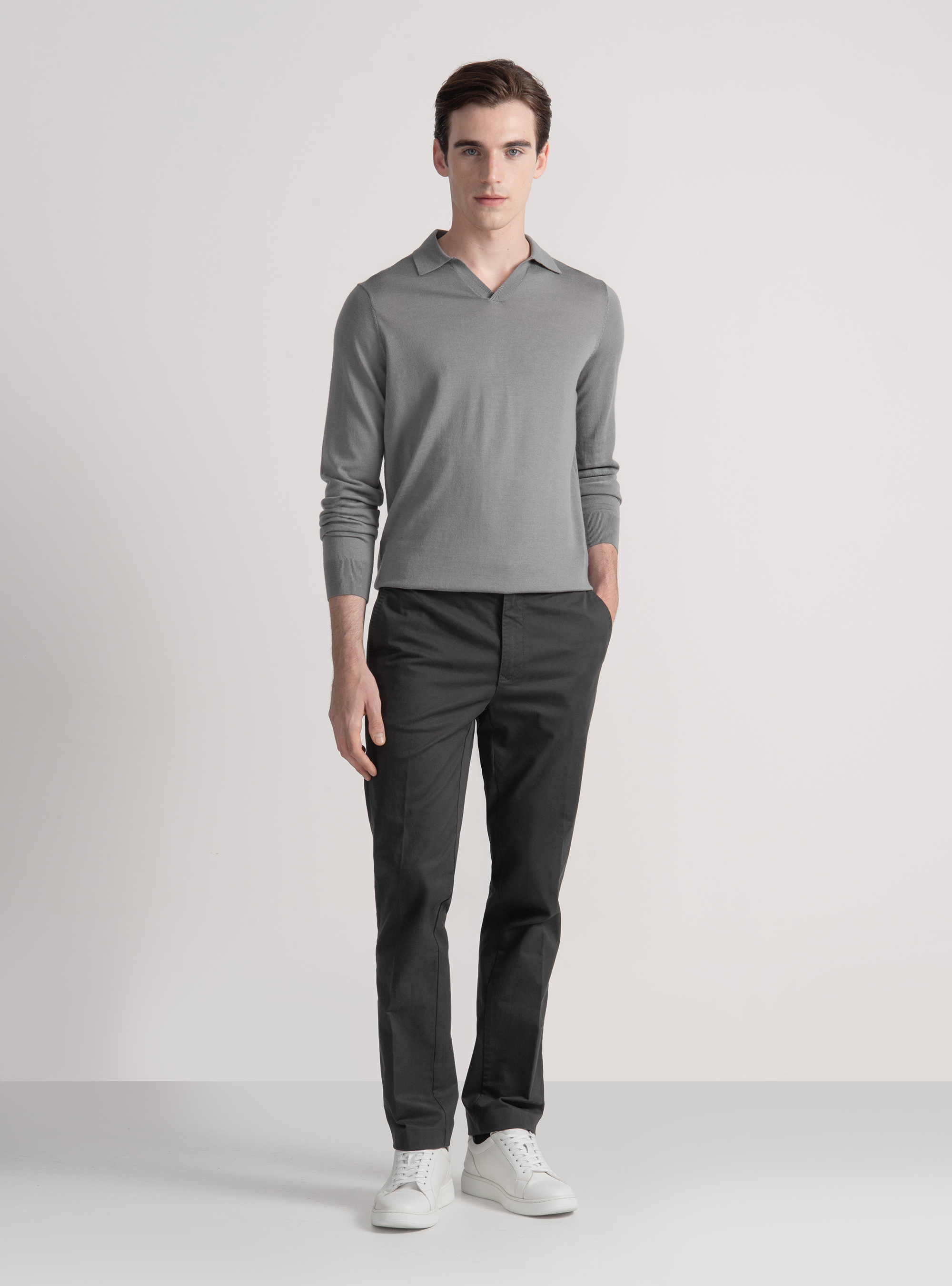 Polo in maglia senza bottoni in lana merino, GRIGIO CHIARO