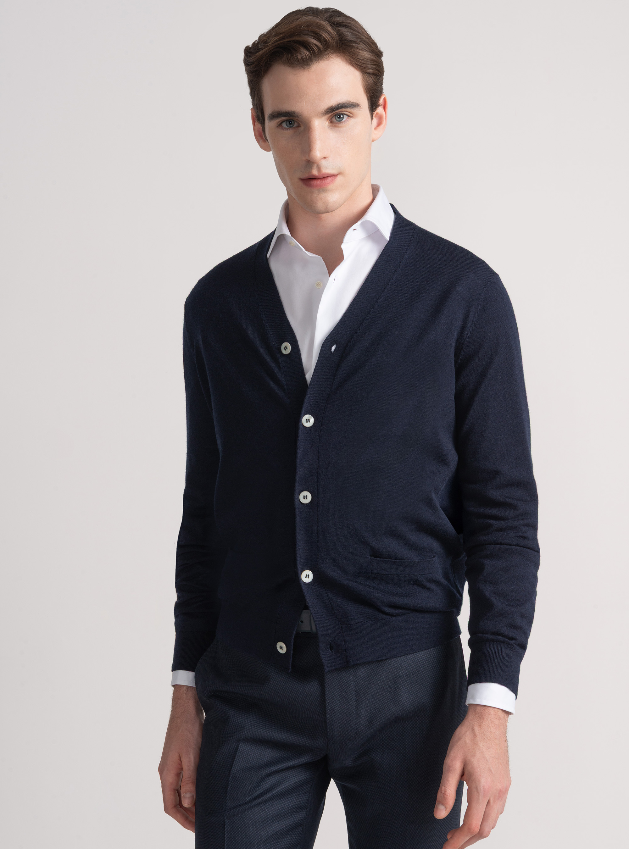 Cardigan in maglia con bottoni in lana merino extrafine, BLU NAVY