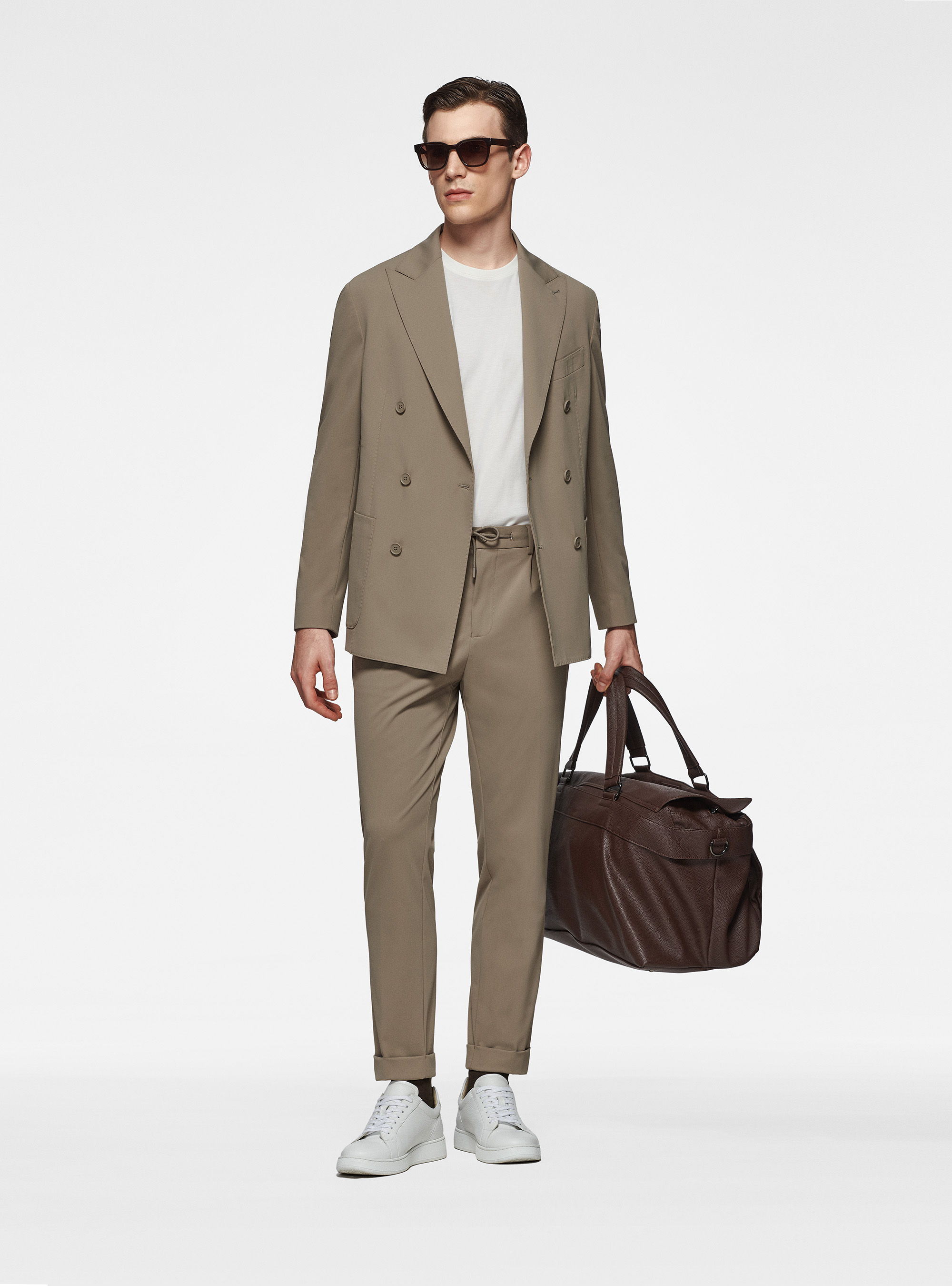 GT01 double-breasted blazer in stretch nylon, MUD