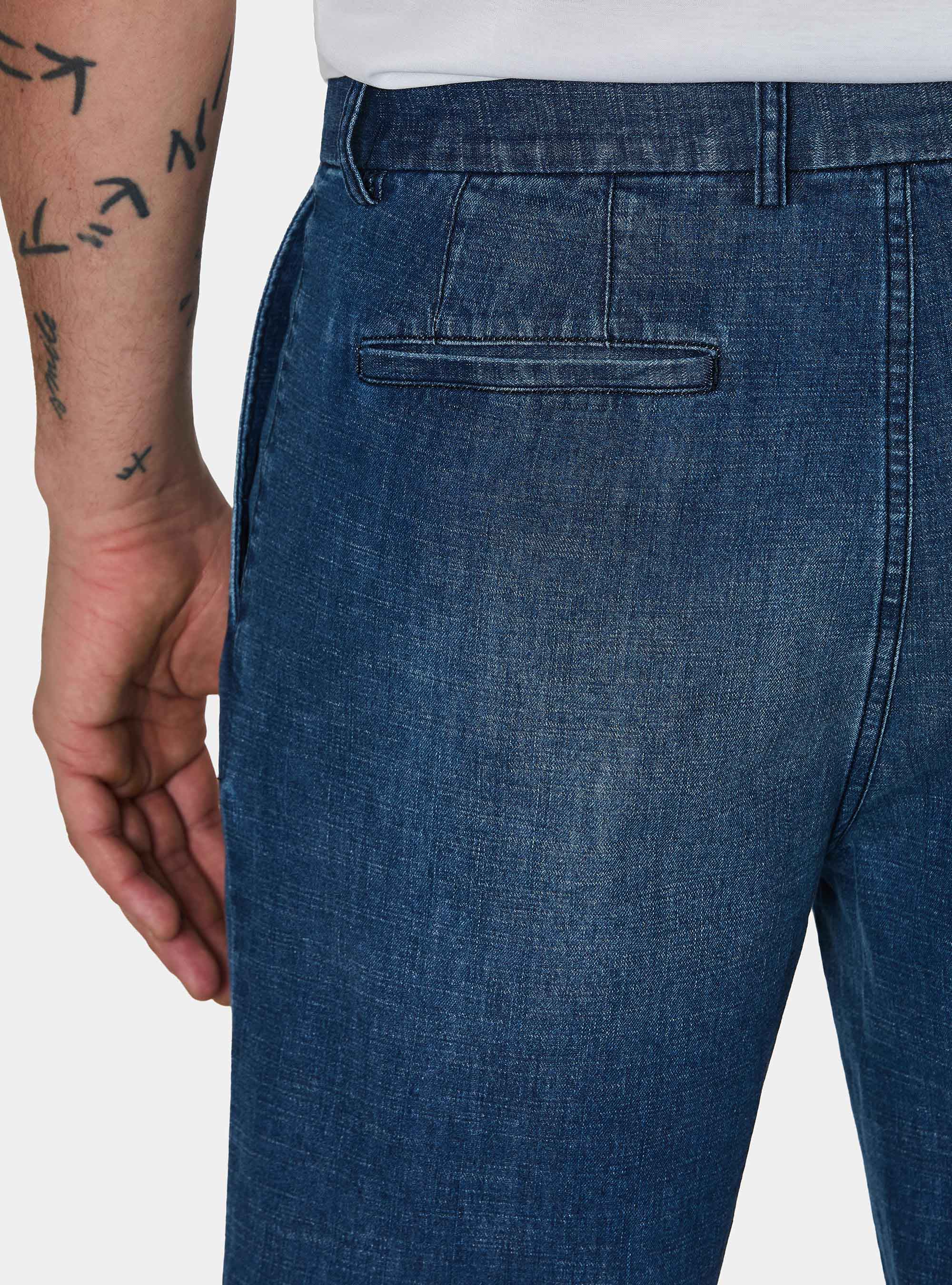 Pantaloni loose fit con pince in cotone chambray, BLU