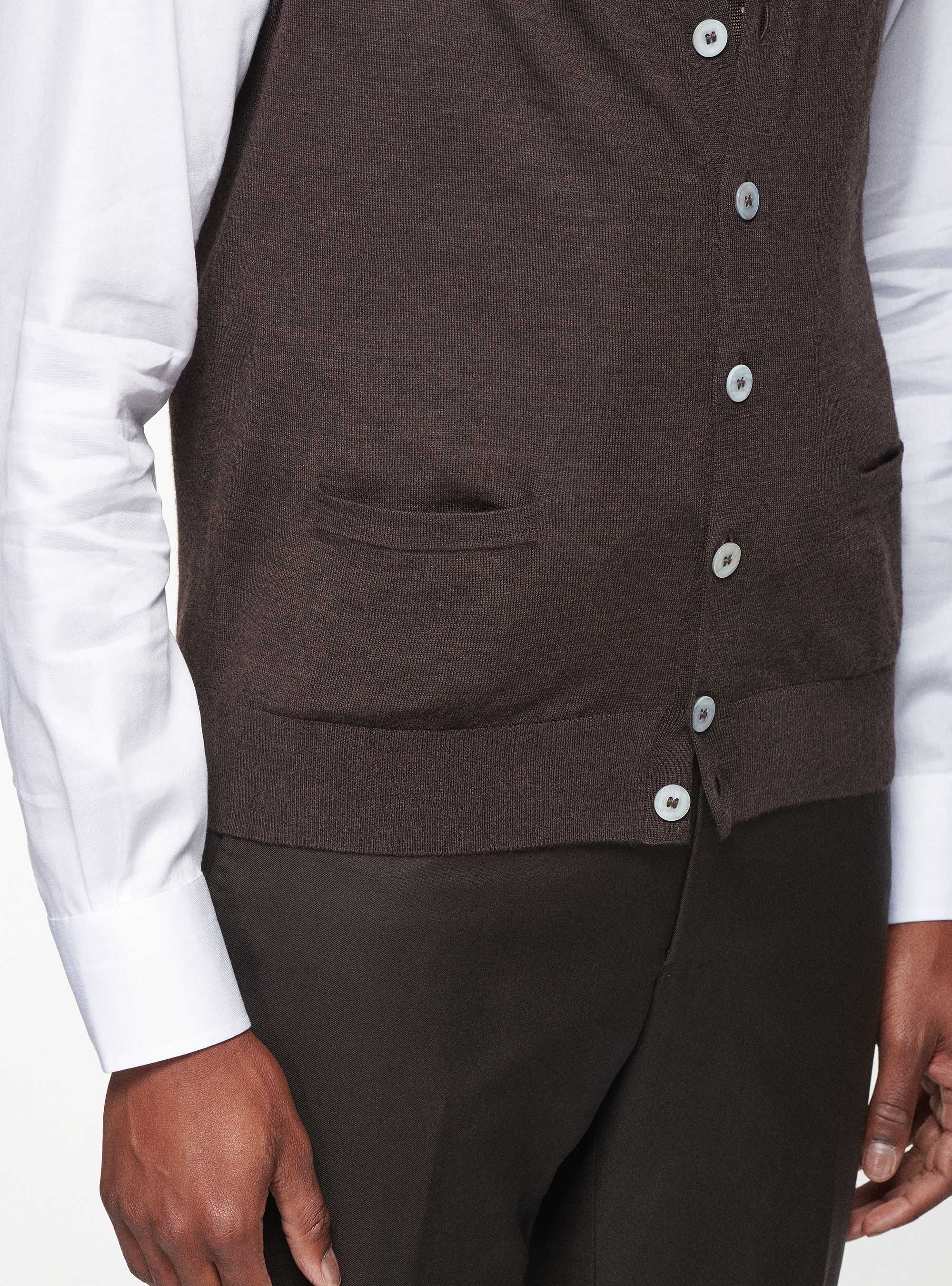 Gilet in maglia in pura lana merino, MARRONE