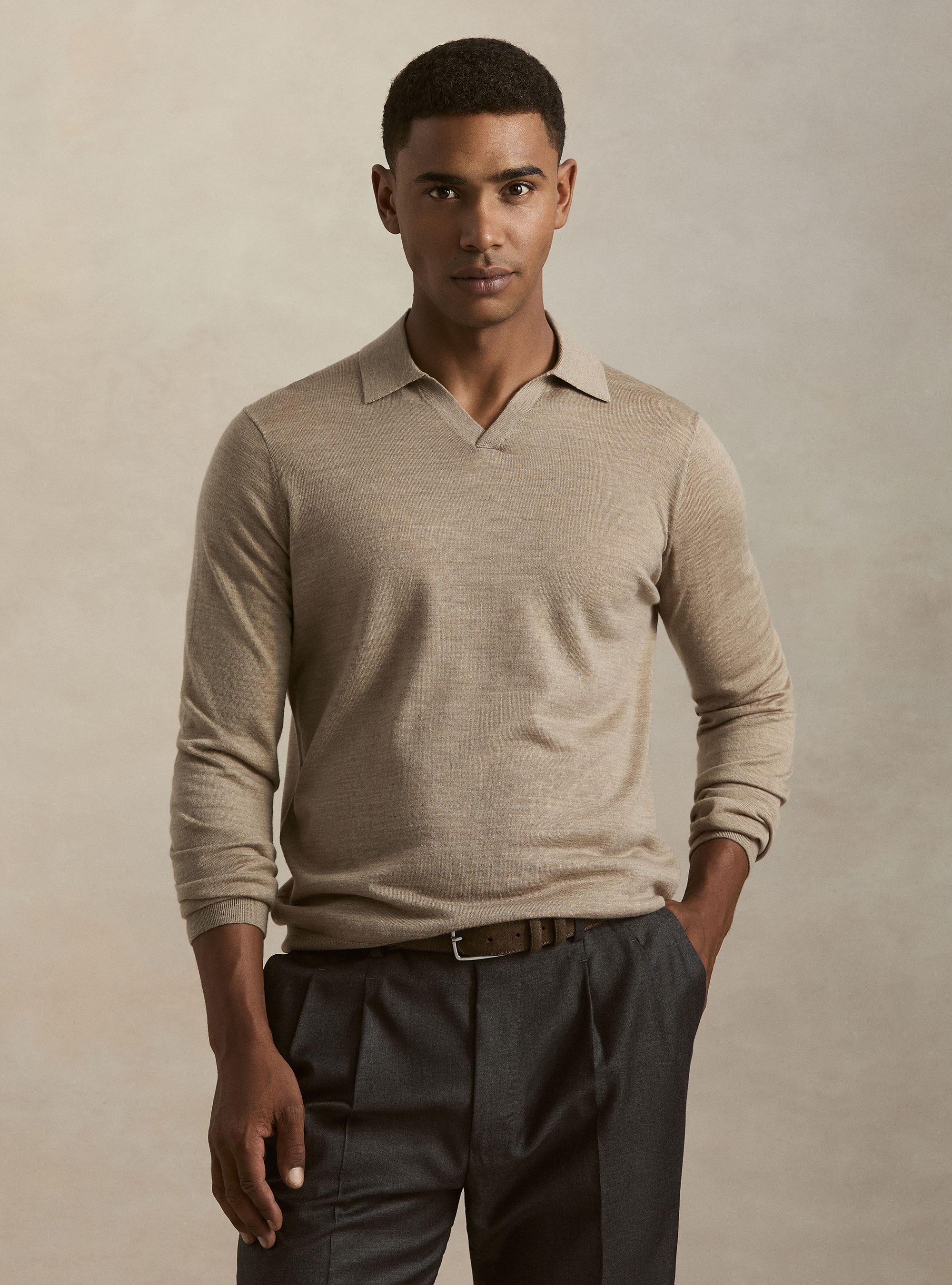 Polo collo senza bottoni in maglia lana merino, FANGO 0555C