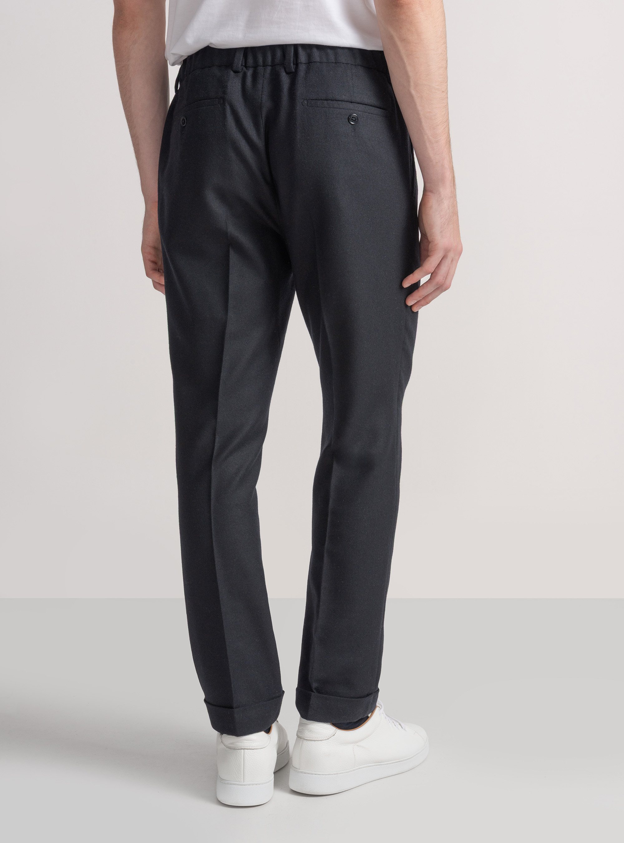 Pantaloni leggeri con pince e coulisse in misto lana, NAVY DARK 0219C