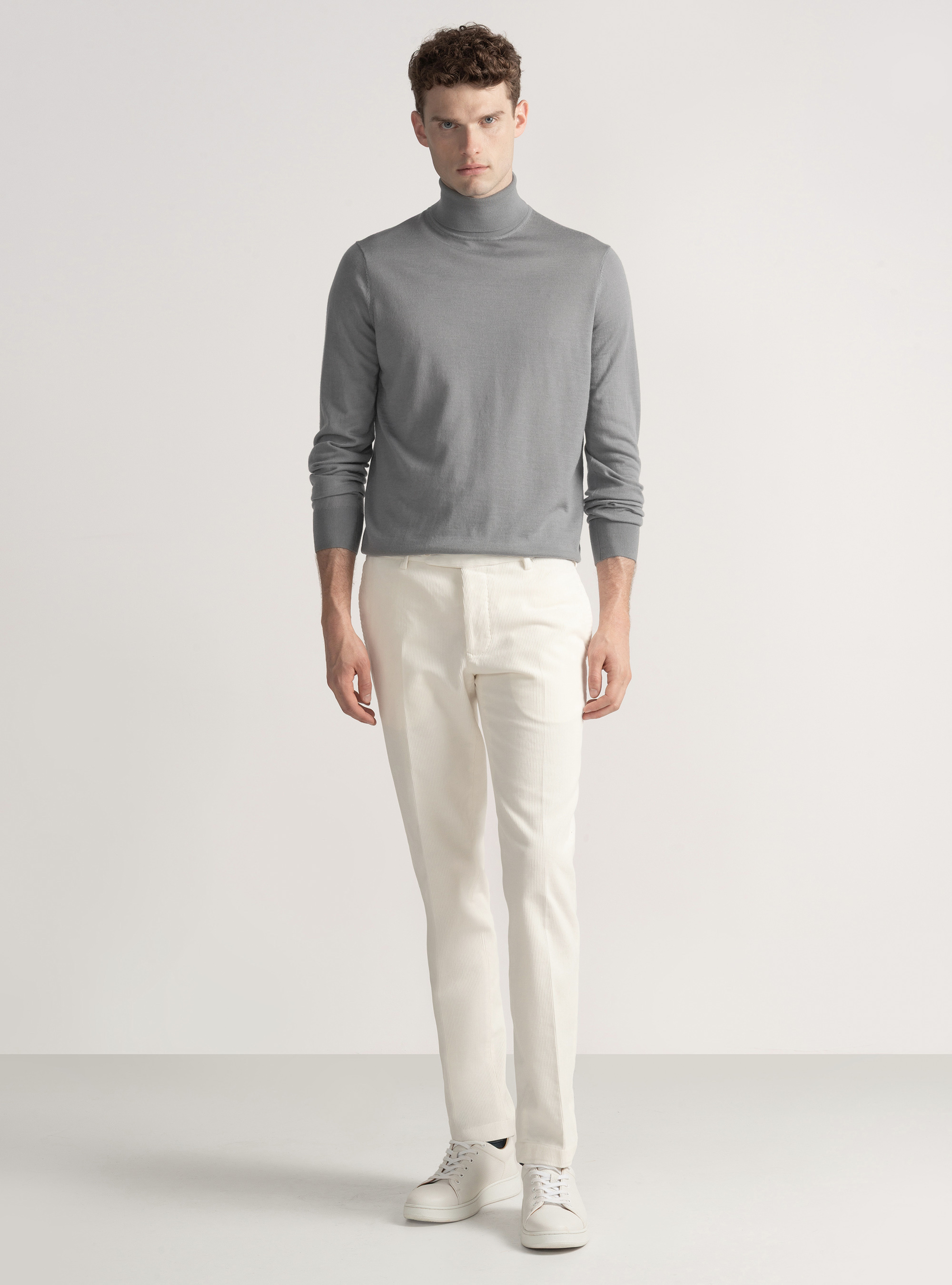 Dolcevita in pura lana merino extrafine, GRIGIO CHIARO