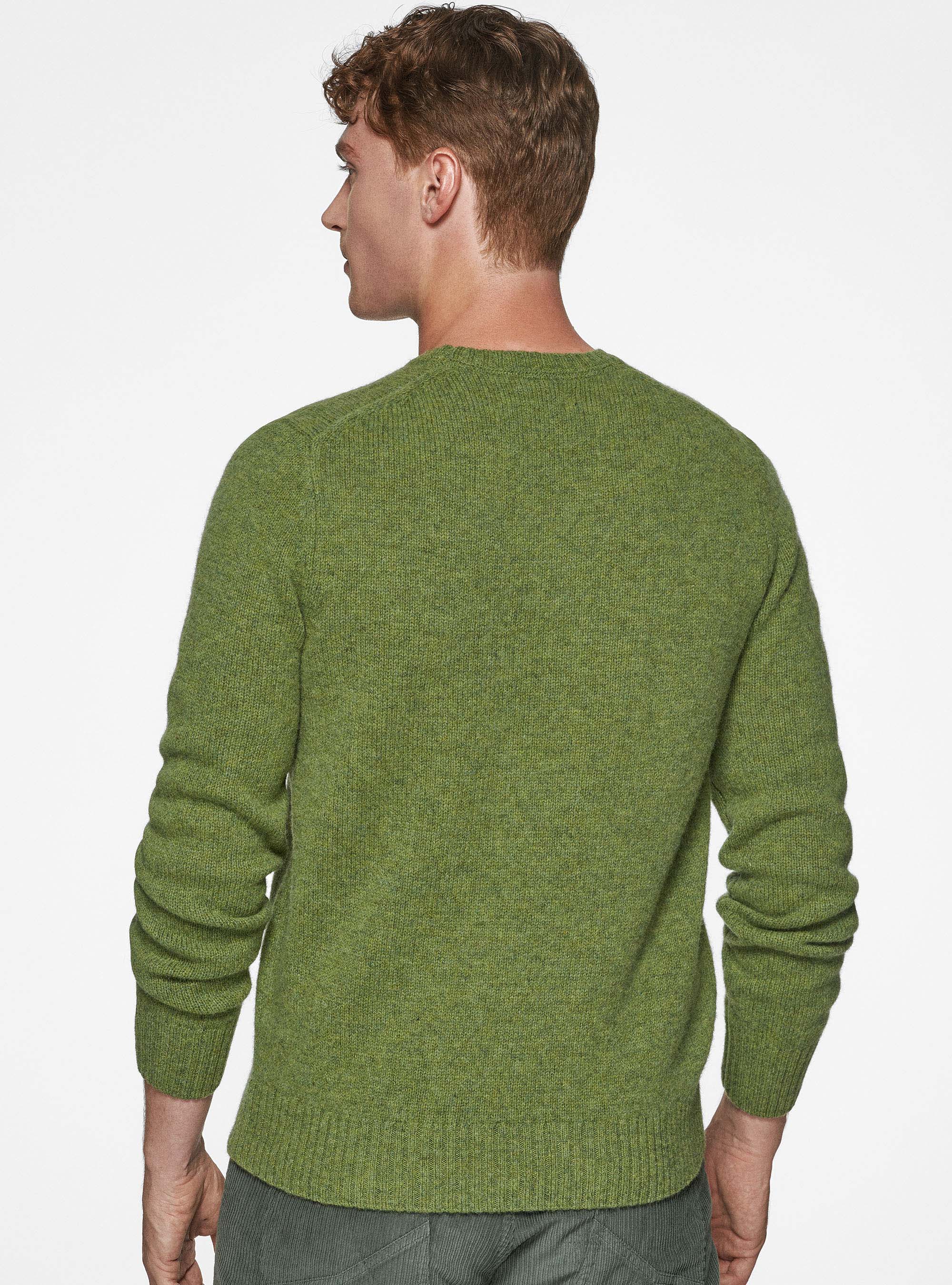 Maglia girocollo in lana shetland, OLIVA