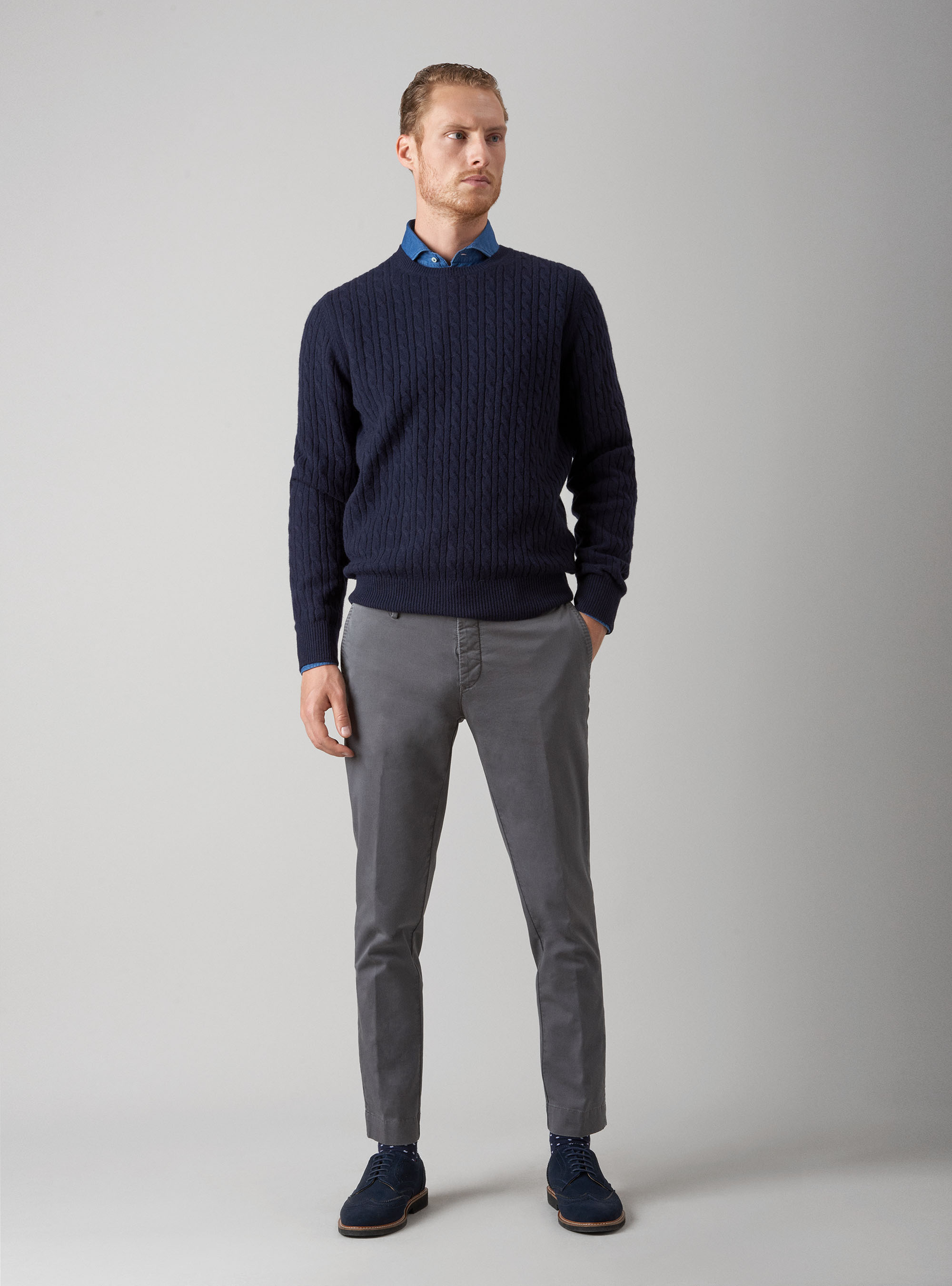 Maglia girocollo in lana lambswool e cashmere con trecce, BLU NAVY