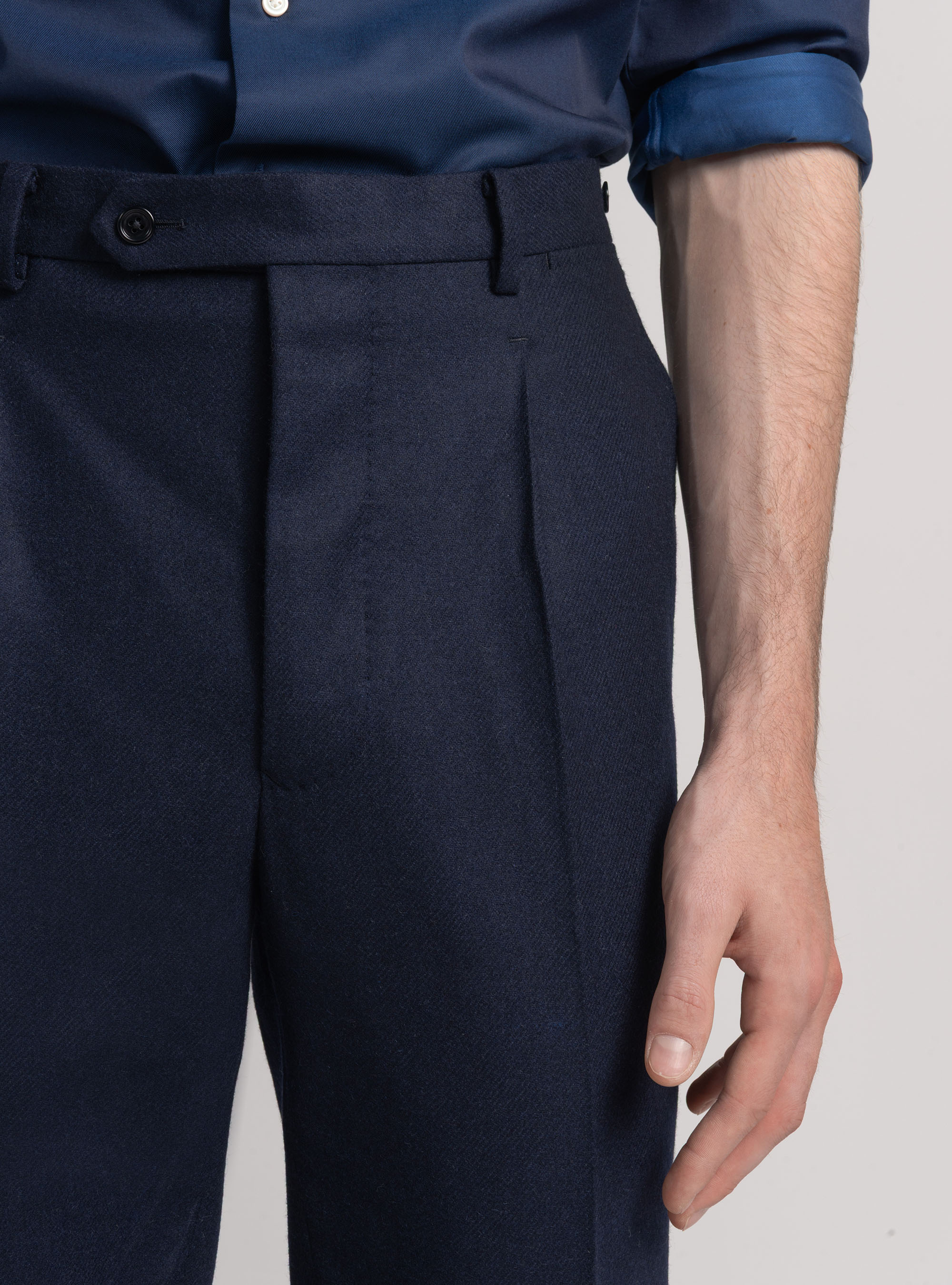Pantaloni con pince in flanella, BLU NAVY