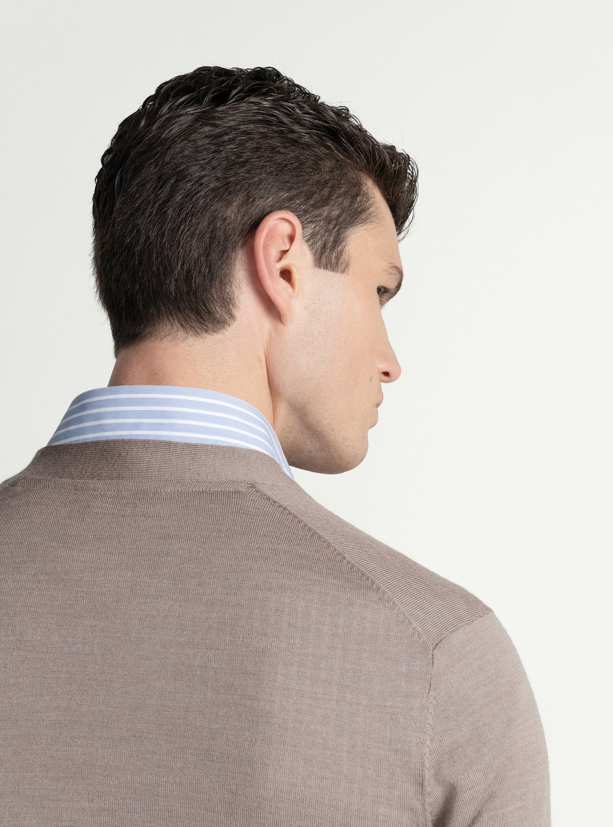 Cardigan in maglia con bottoni in lana merino extrafine, FANGO