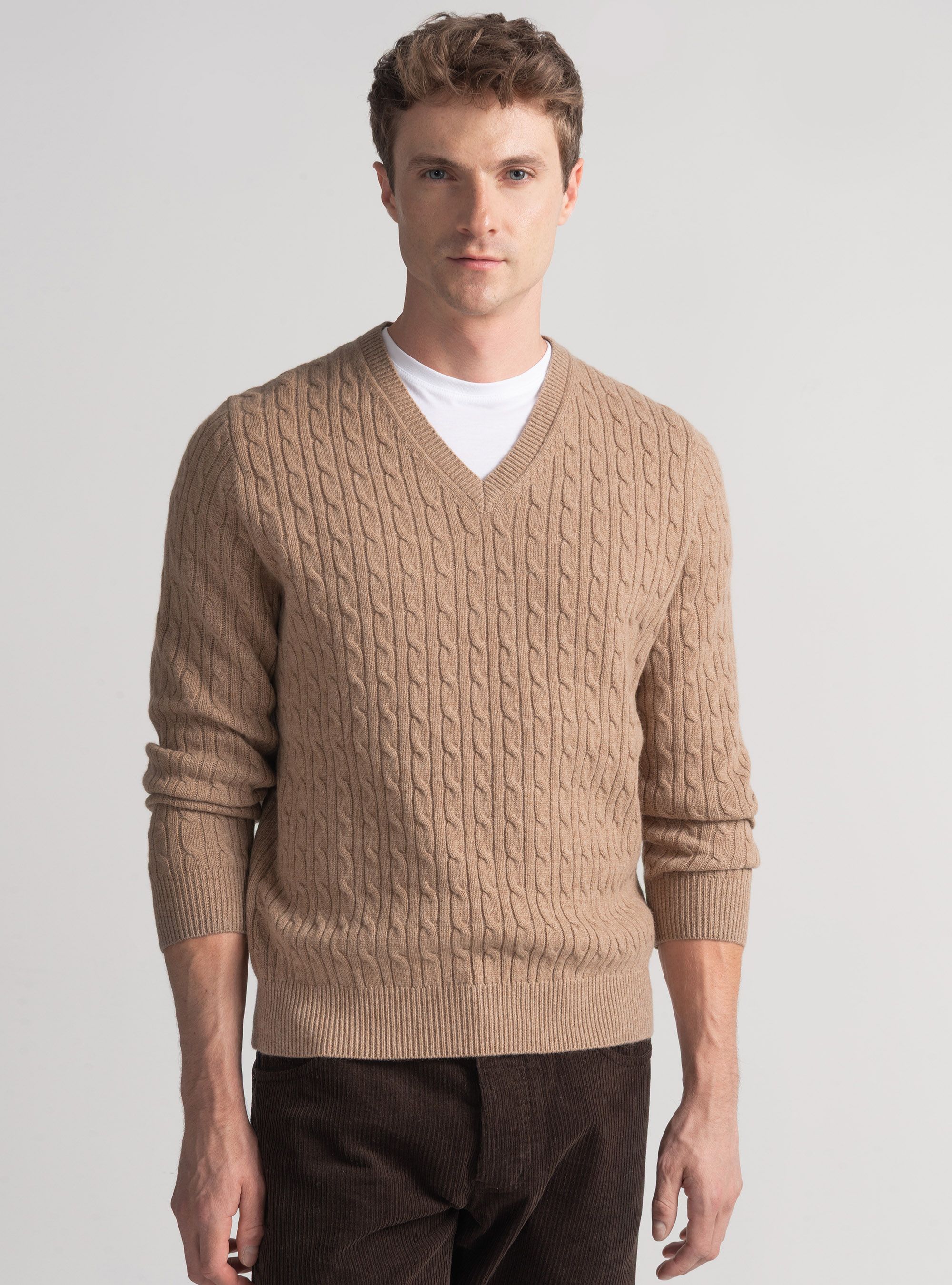 Merino wool V-neck sweater with braid, CAMMELLO 0570C