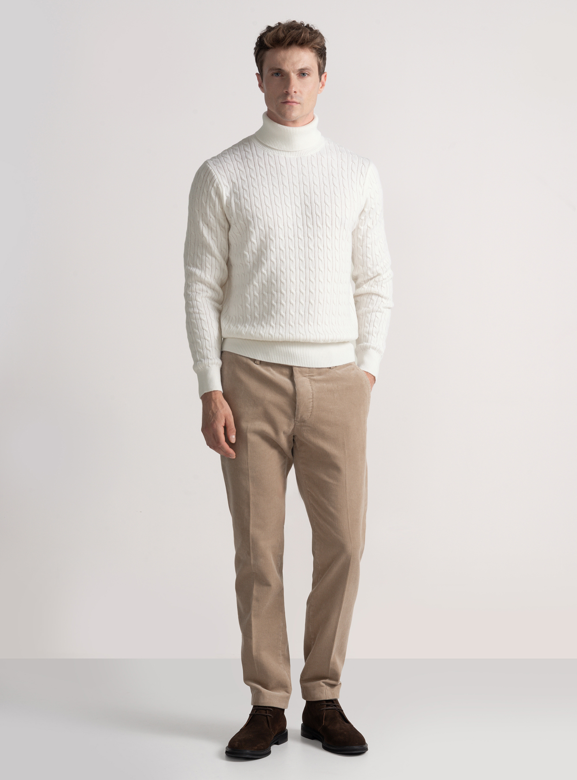 Punto de cuello alto en mezcla de lana con trenza, BLANCO