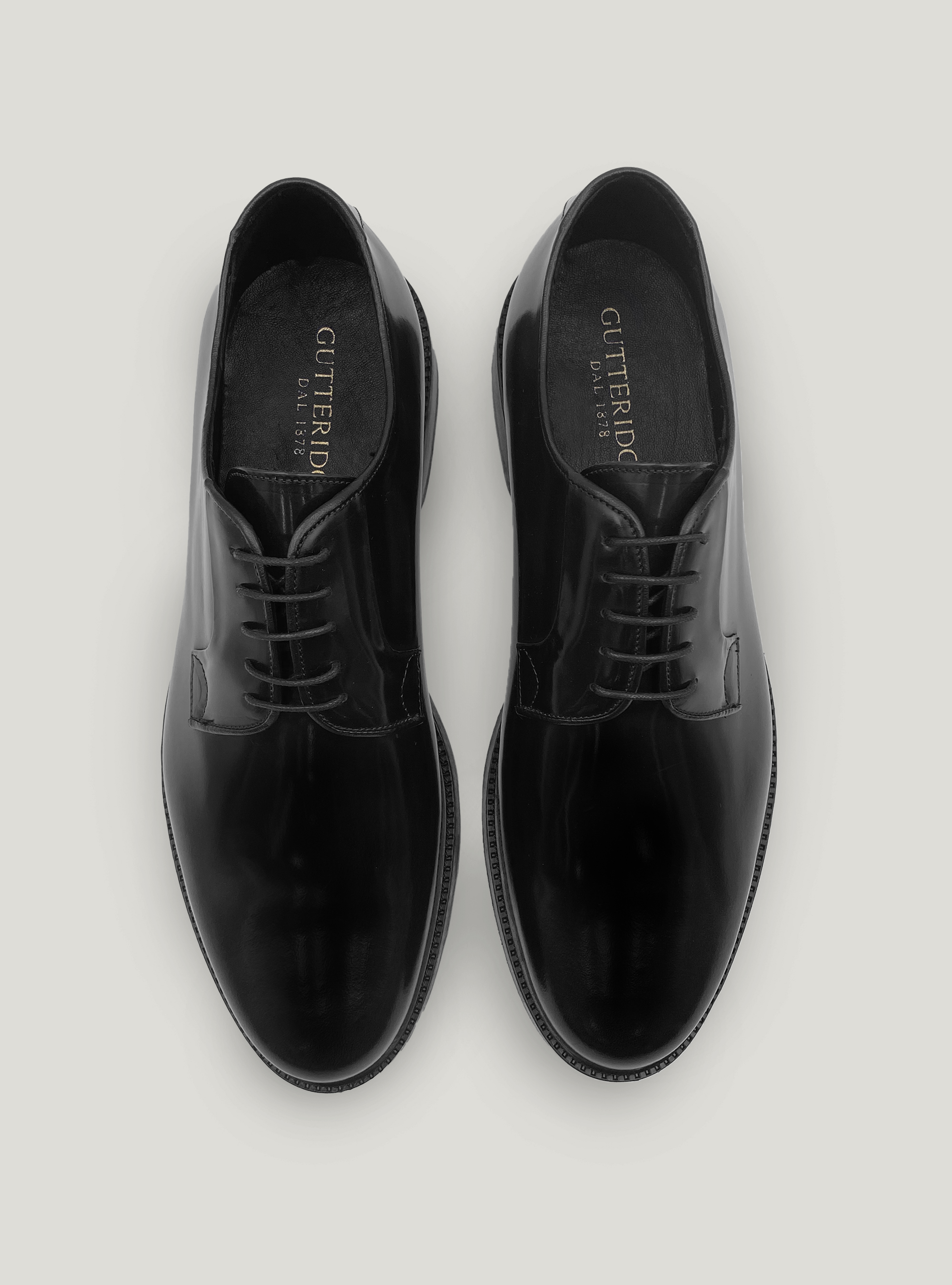 Derby in pelle abrasivata, NERO